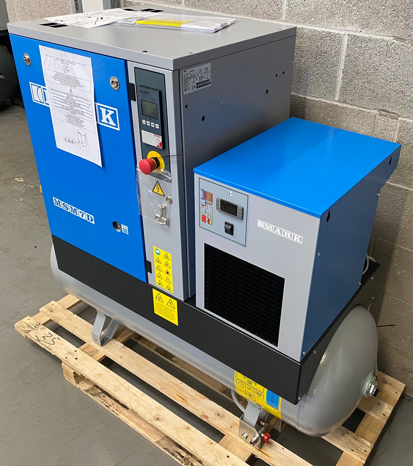 MARK MSM7D Receiver Mounted Rotary Screw Compressor With Dryer (34.7 CFM)