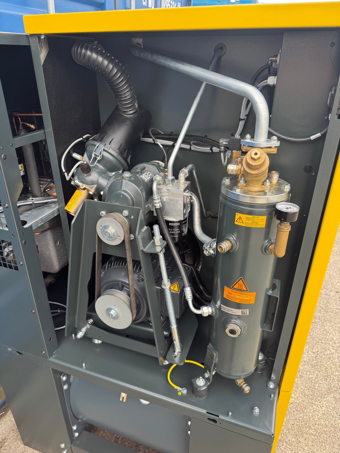 HPC / Kaeser Aircenter 25 Rotary Screw Compressor + Dryer 15Kw, 20Hp, 88.28cfm