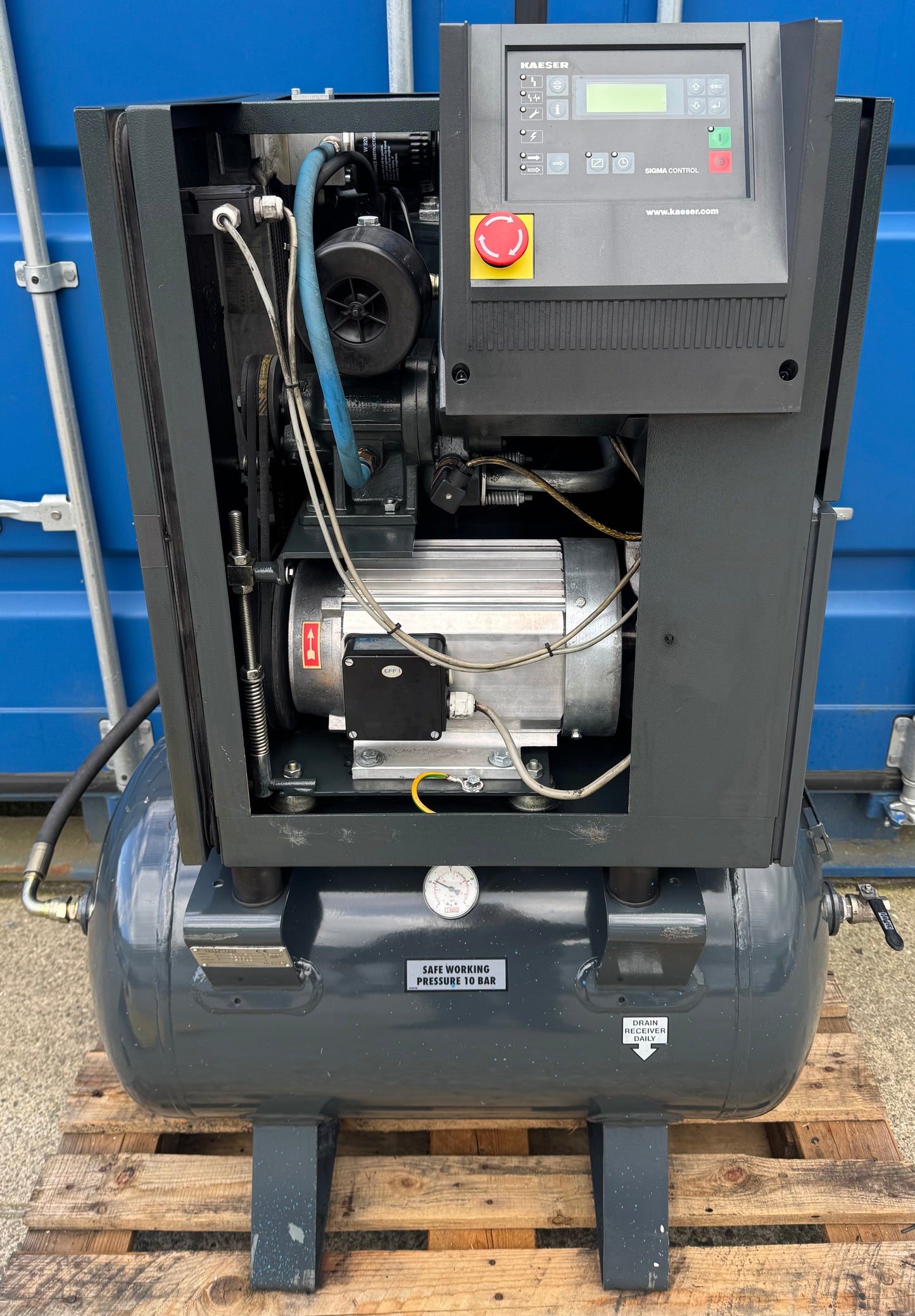 Kaeser SM11 Receiver Mounted Rotary Screw Compressor (7.5kw, 40Cfm)
