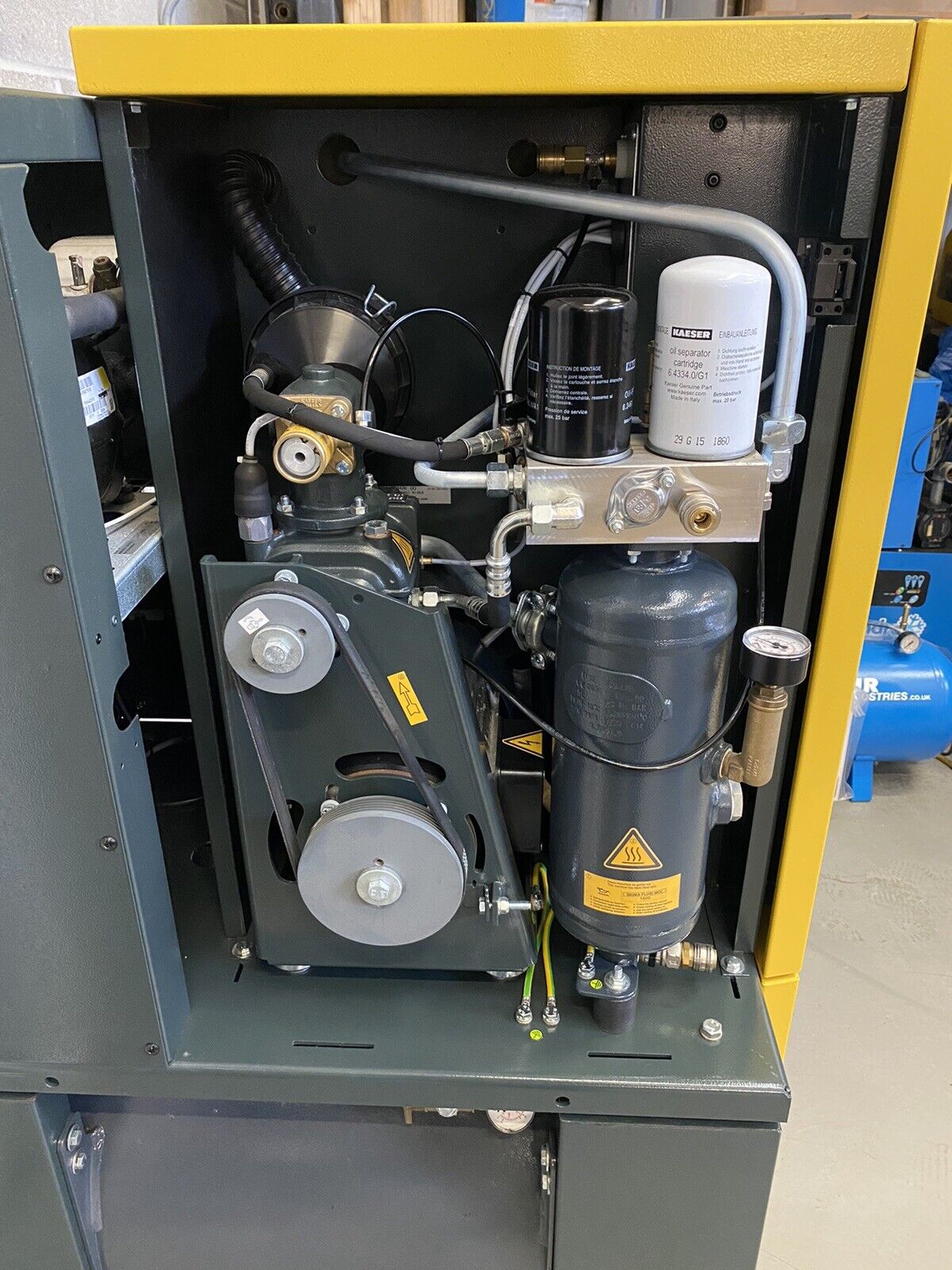 HPC / Kaeser Aircenter 8 Rotary Screw Compressor + Receiver + Dryer (5.5kW, 28CFM)