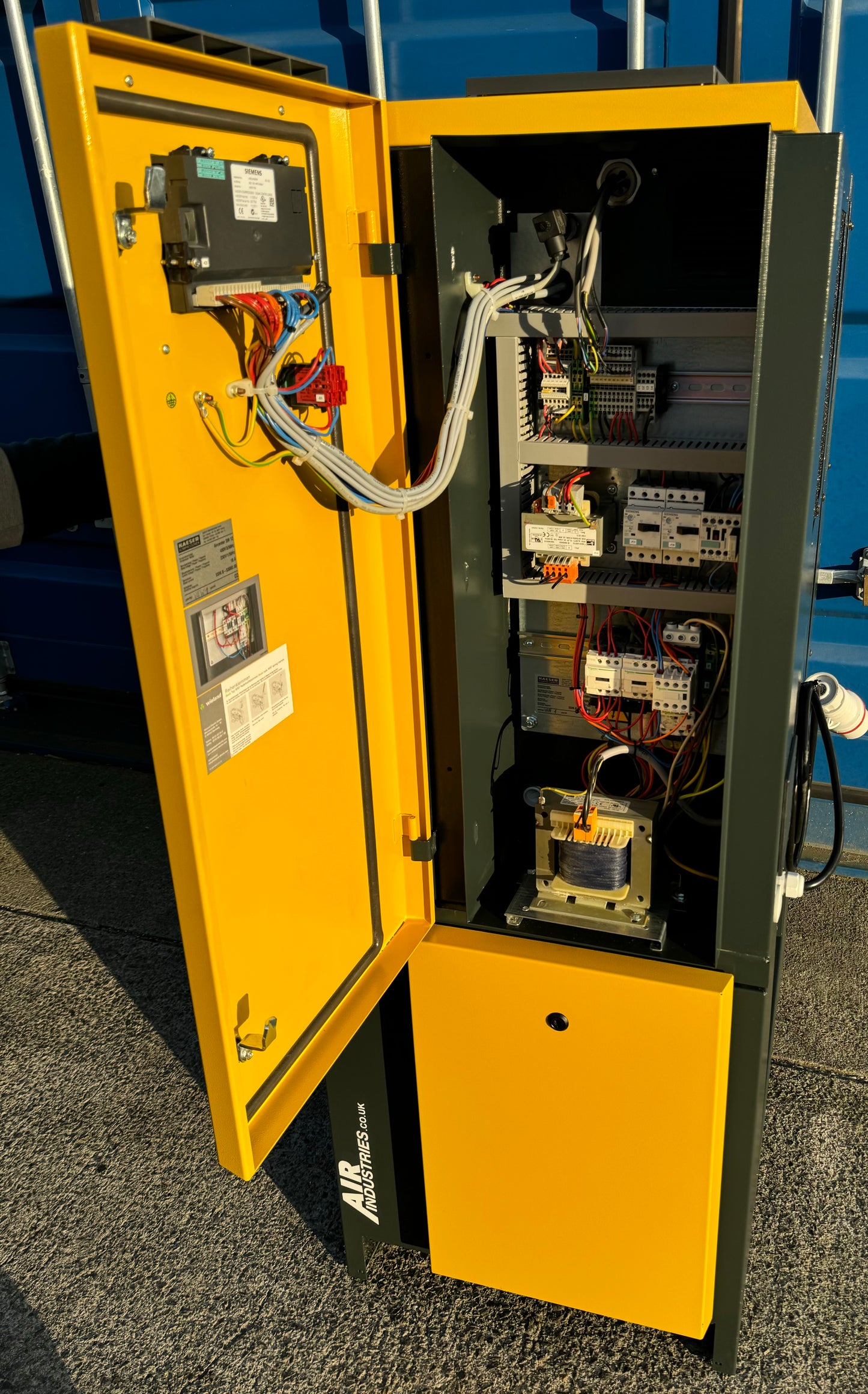 HPC / Kaeser Aircenter 12 Rotary Screw Compressor + Receiver + Dryer 7.5Kw, 42cfm!