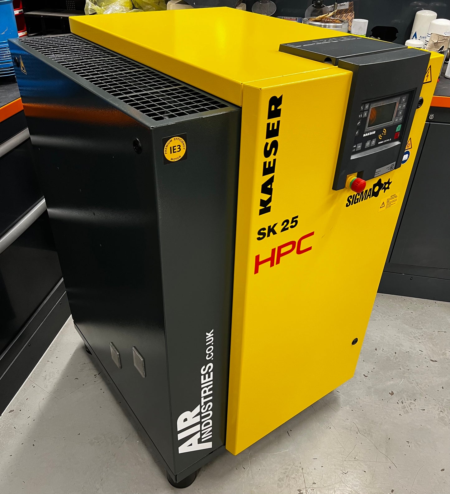 HPC / Kaeser SK25 Rotary Screw Compressor (15Kw, 20HP, 88.28CFM, 8Bar)