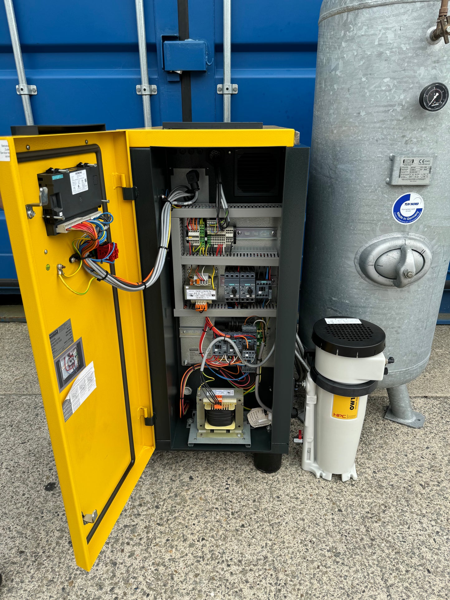 Kaeser / HPC SM12T Rotary Screw Compressor Package + Dryer + Receiver (36CFM)