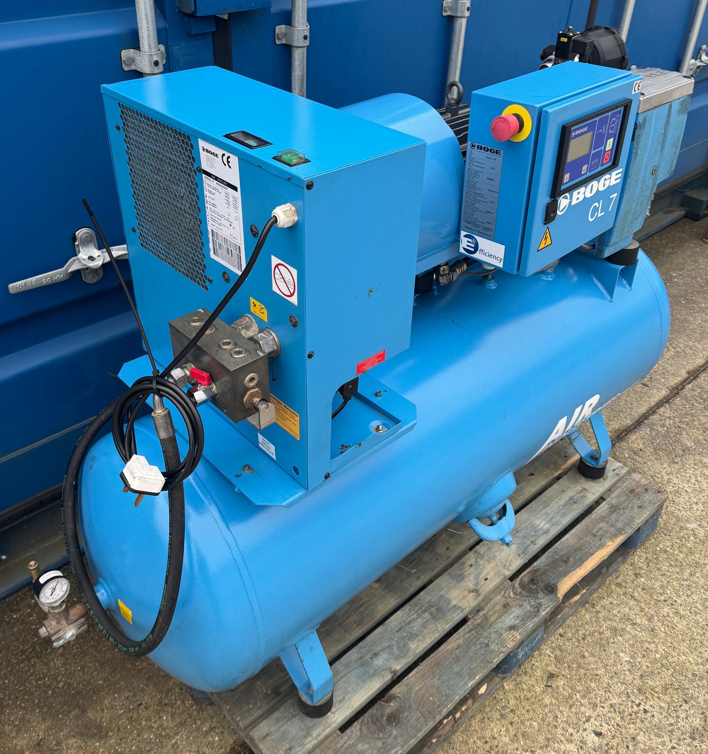 Boge CLD7-270 Receiver Mounted Rotary Screw Compressor + Dryer (25Cfm, 5.5Kw)