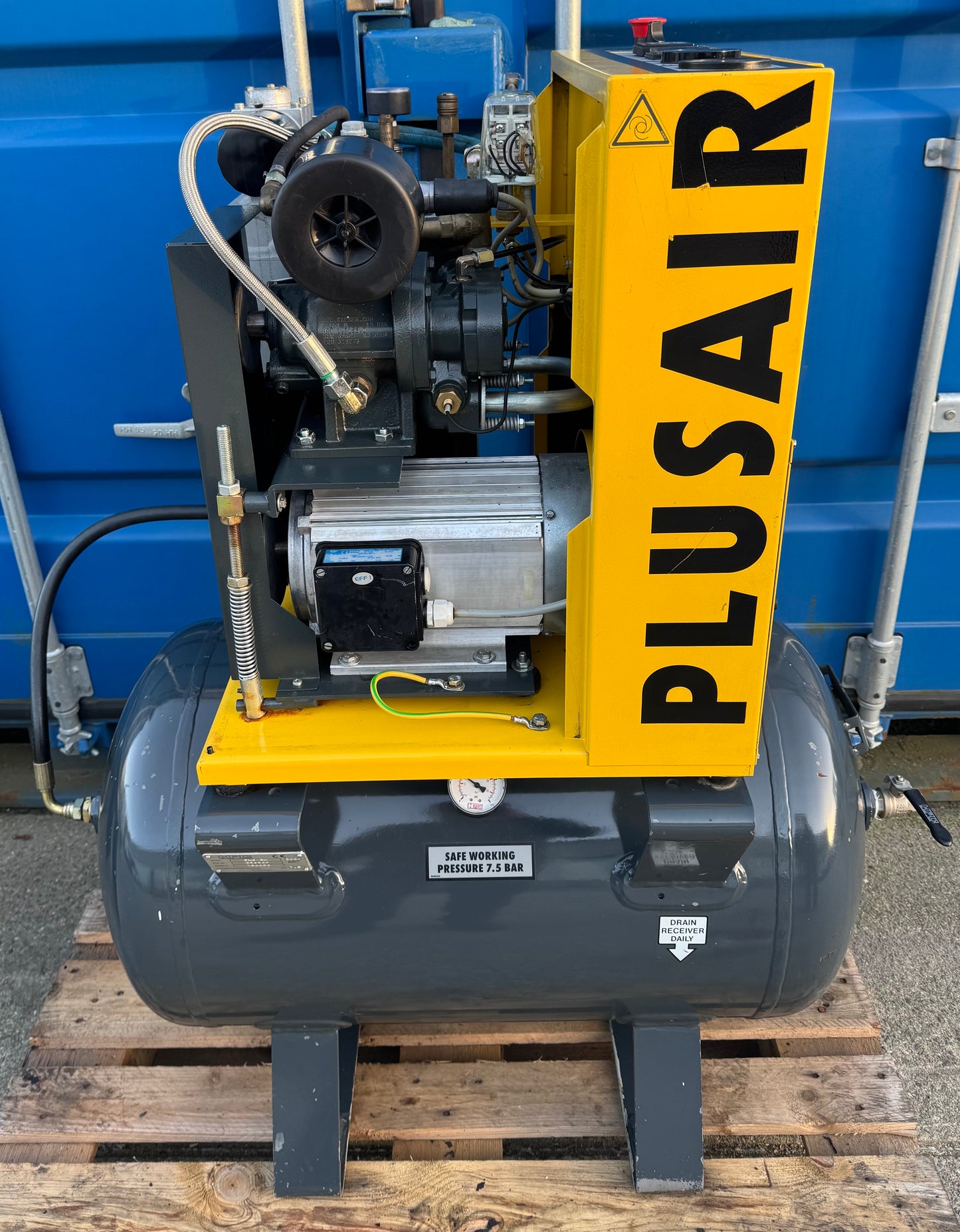 HPC / Kaeser SX6 Receiver Mounted Rotary Screw Compressor (4.0kW, 5.5HP, 21CFM)
