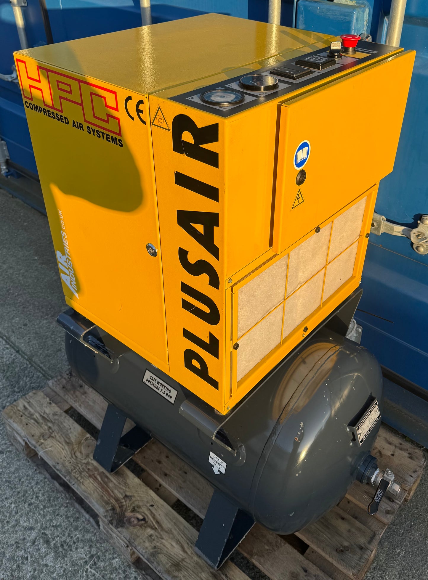 HPC / Kaeser SX6 Receiver Mounted Rotary Screw Compressor (4.0kW, 5.5HP, 21CFM)