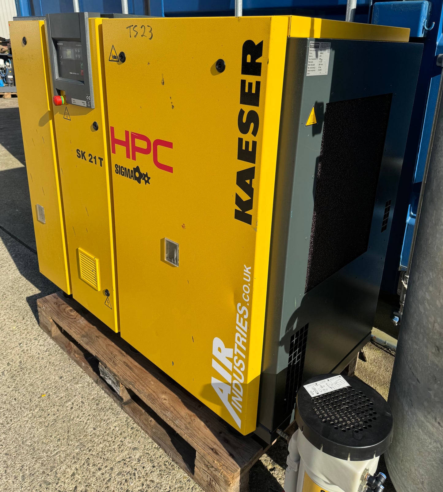 Kaeser / HPC SK21T Rotary Screw Compressor Package + Dryer + Receiver (8Bar, 64CFM)