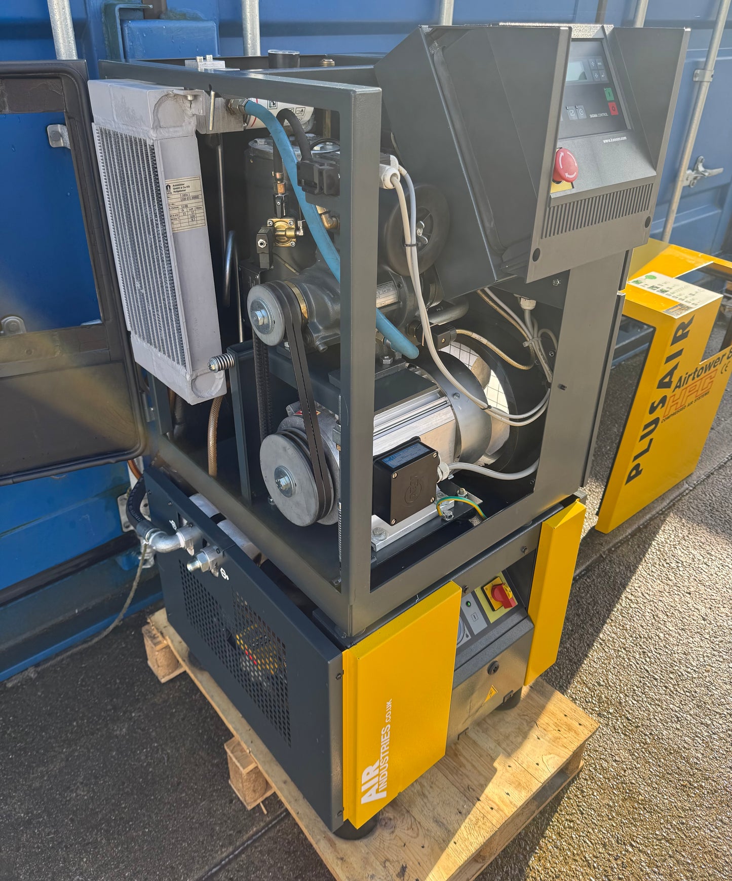 Kaeser Airtower 8 Rotary Screw Compressor + Dryer (28.8CFM, 8Bar, 5.5Kw)