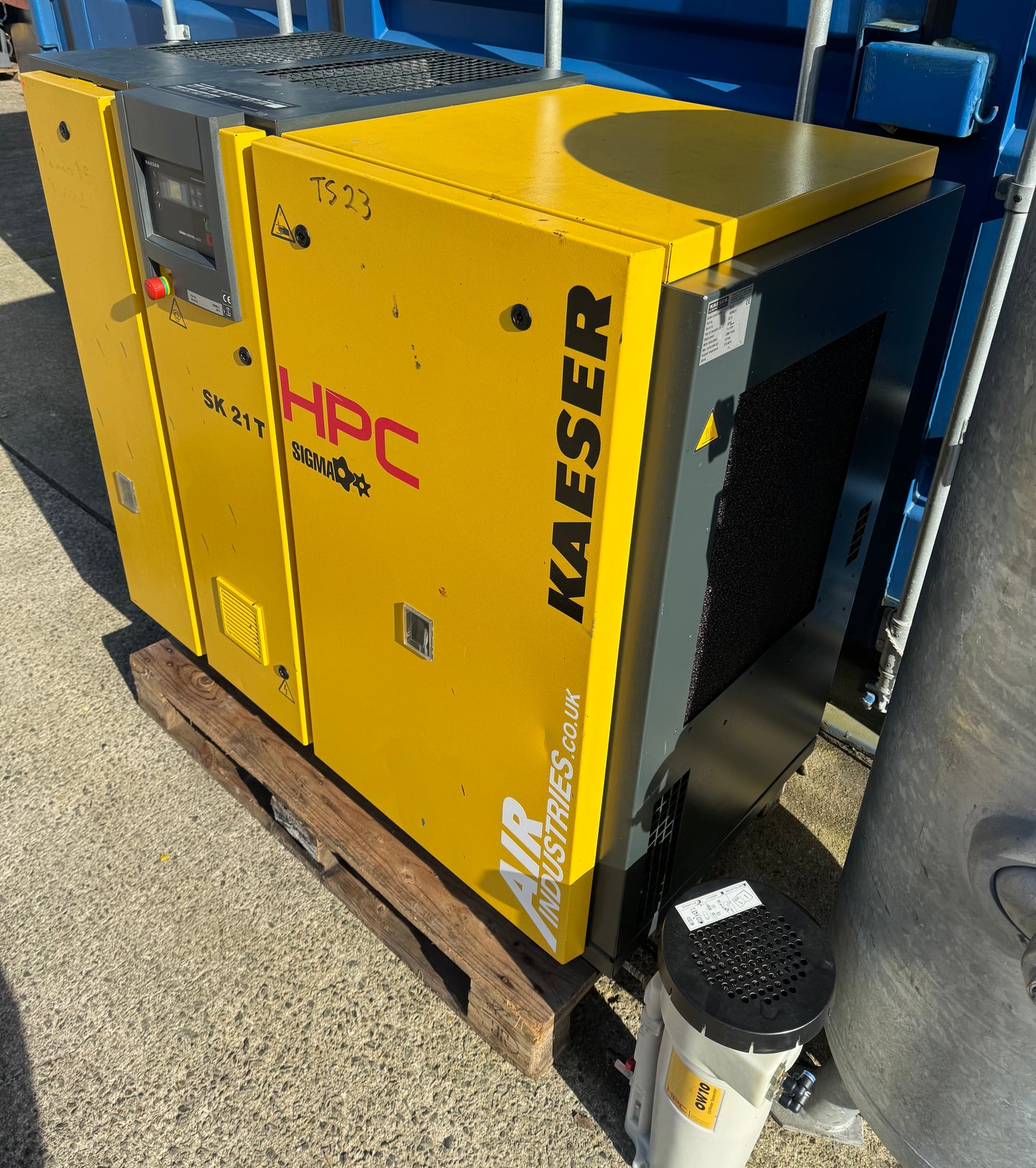 Kaeser / HPC SK21T Rotary Screw Compressor Package + Dryer + Receiver (8Bar, 64CFM)