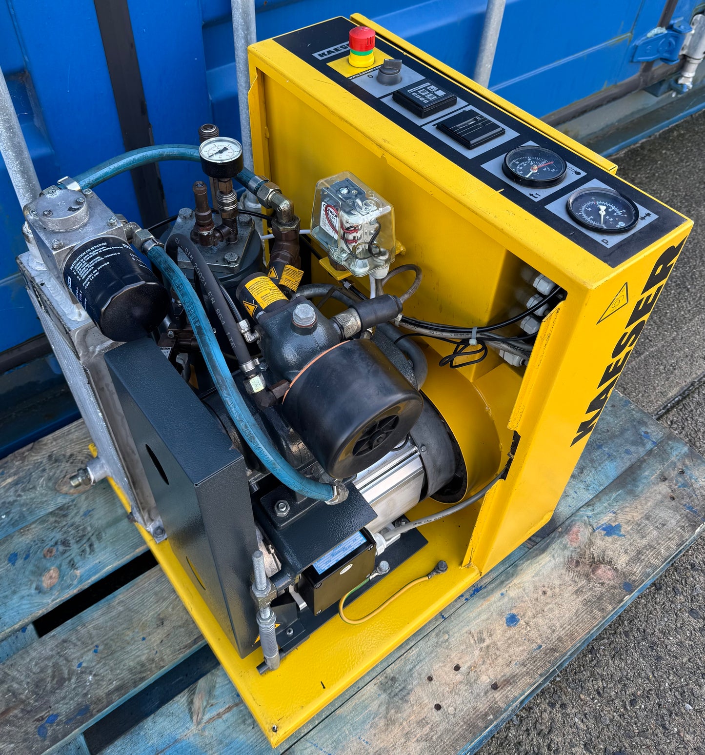 HPC / Kaeser SX6 Floor Mounted Rotary Screw Compressor (4.0kW, 5.5HP, 16.5CFM)