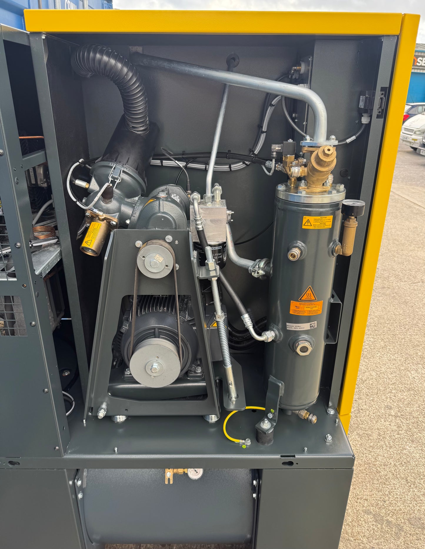 HPC / Kaeser Aircenter 25 Rotary Screw Compressor + Dryer 15Kw, 20Hp, 88.28cfm