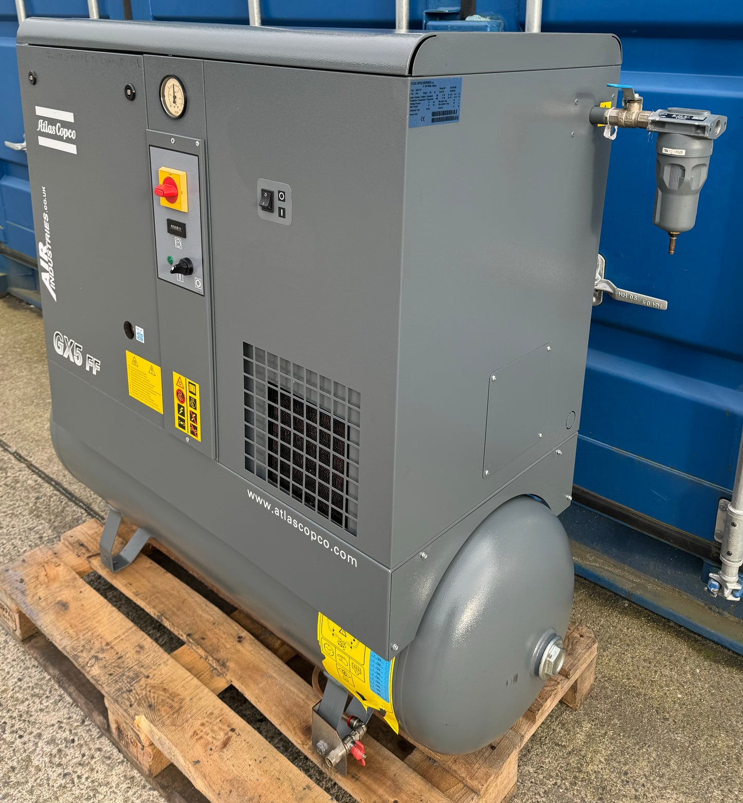 Atlas Copco GX5FF Receiver Mounted Rotary Screw Compressor With Dryer!