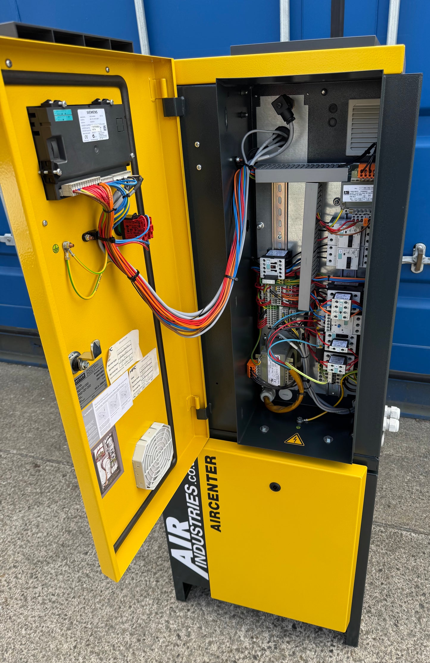 Kaeser Aircenter 8 Rotary Screw Compressor + Receiver + Dryer (5.5kW, 28CFM)