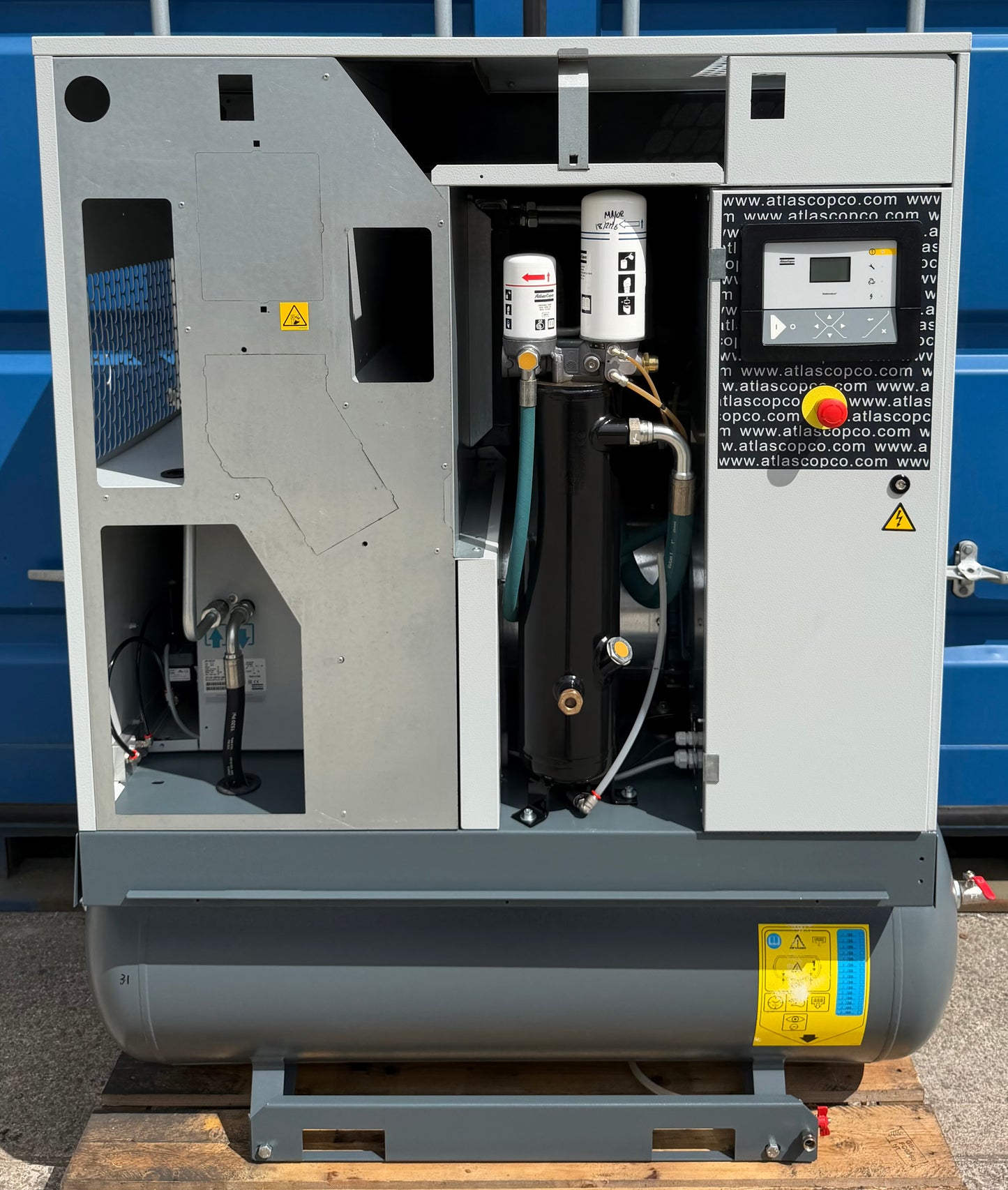 Atlas Copco GA5FF Receiver Mounted Rotary Screw Compressor + Dryer (32Cfm)