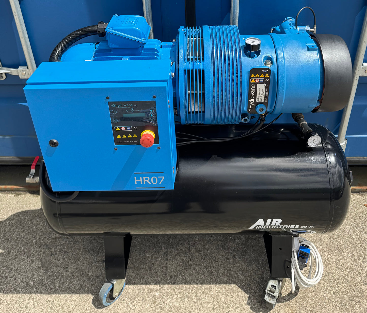 Hydrovane HR07 Receiver Mounted Rotary Vane Compressor, 7.5Kw, 37cfm, 10Bar!