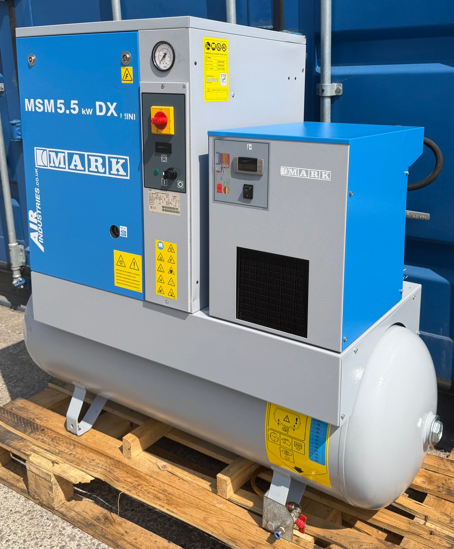 Mark MSM5.5 Receiver Mounted Rotary Screw Compressor With Dryer!