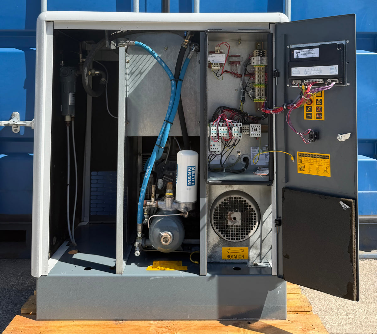 Atlas Copco GA11 Floor Mounted Rotary Screw Compressor, 11Kw, 42cfm, 13Bar!