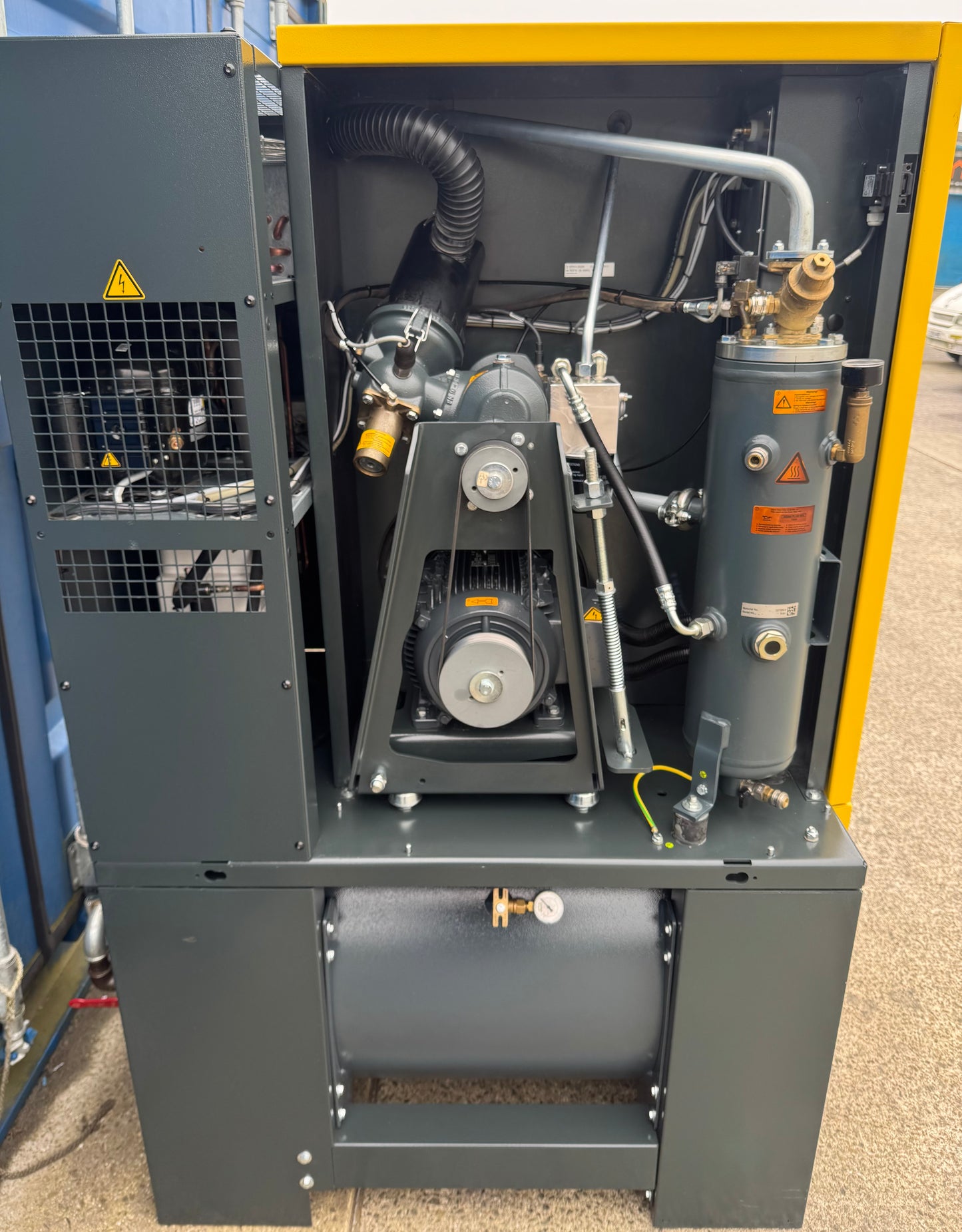 HPC / Kaeser Aircenter 25 Rotary Screw Compressor + Dryer 15Kw, 20Hp, 88.28cfm