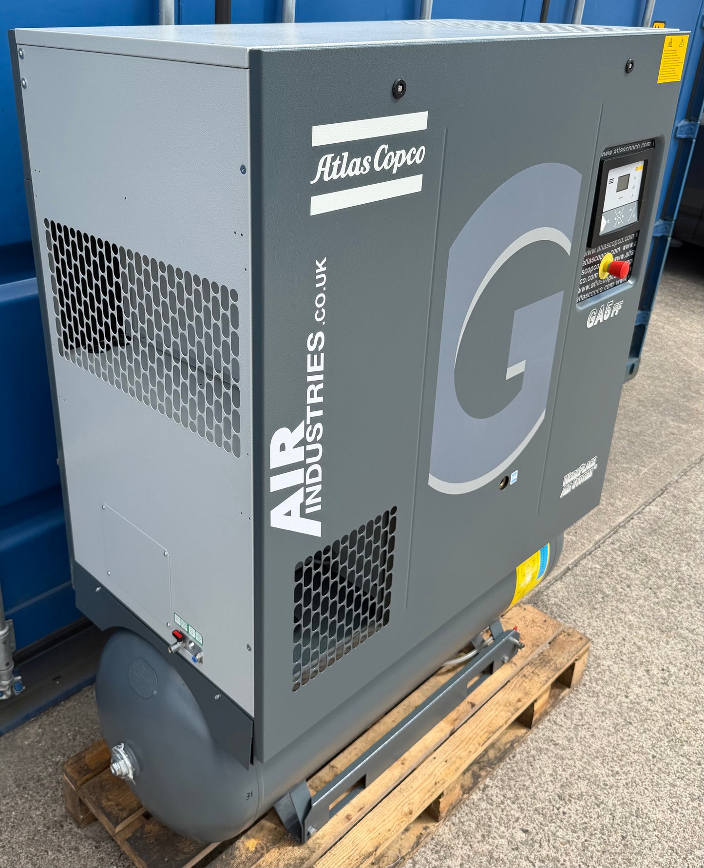 Atlas Copco GA5FF Receiver Mounted Rotary Screw Compressor + Dryer (32Cfm)