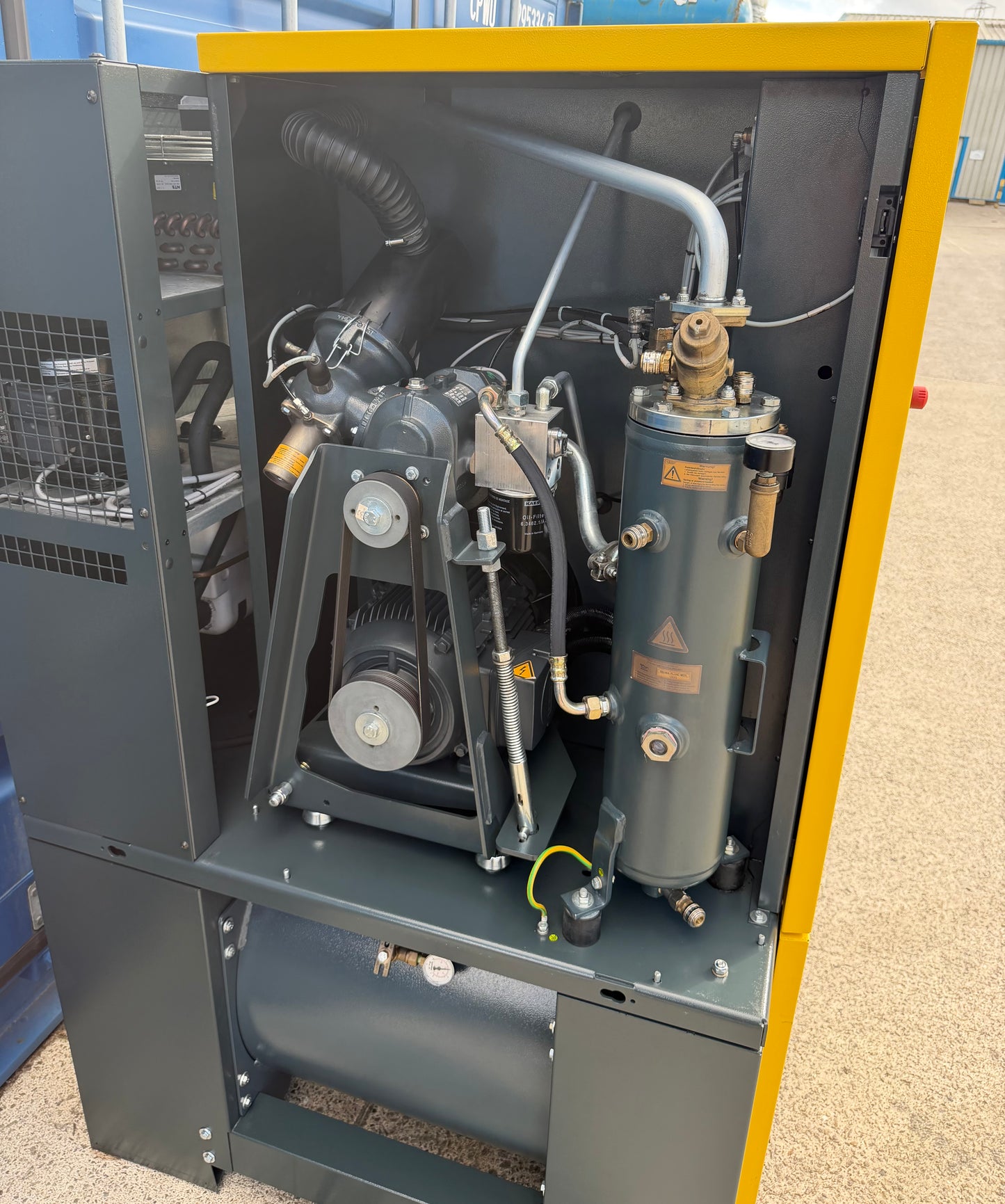 HPC / Kaeser Aircenter 25 Rotary Screw Compressor + Dryer 15Kw, 20Hp, 88.28cfm