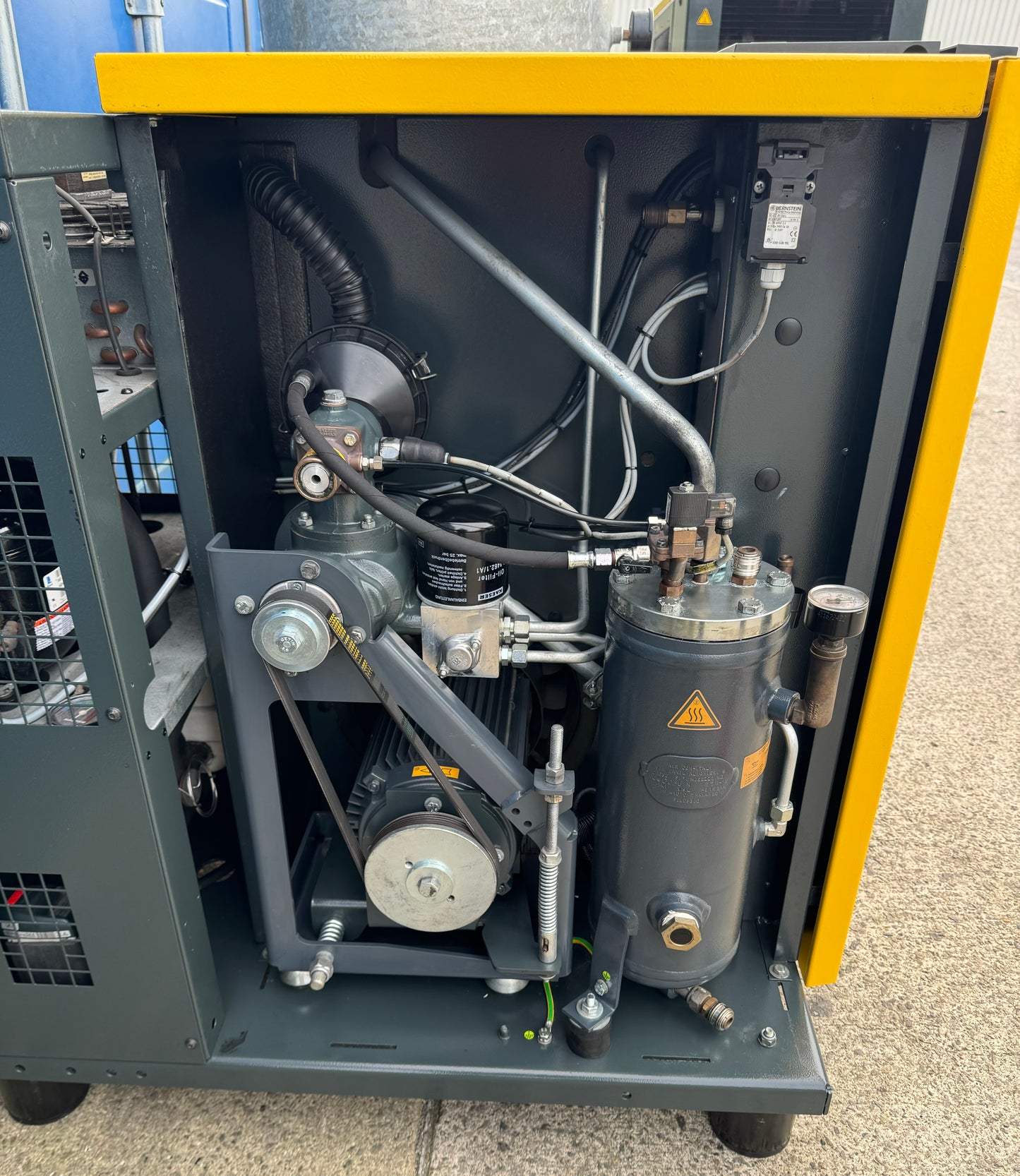 Kaeser / HPC SM12T Rotary Screw Compressor Package + Dryer + Receiver (42CFM)