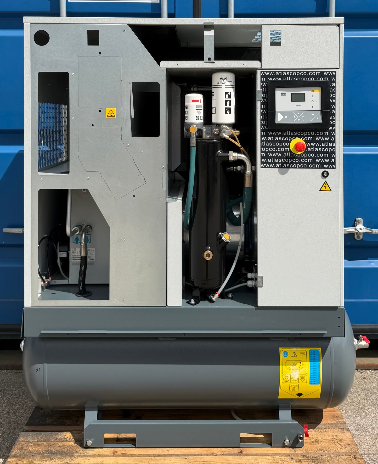 Atlas Copco GA5FF Receiver Mounted Rotary Screw Compressor + Dryer (32Cfm)