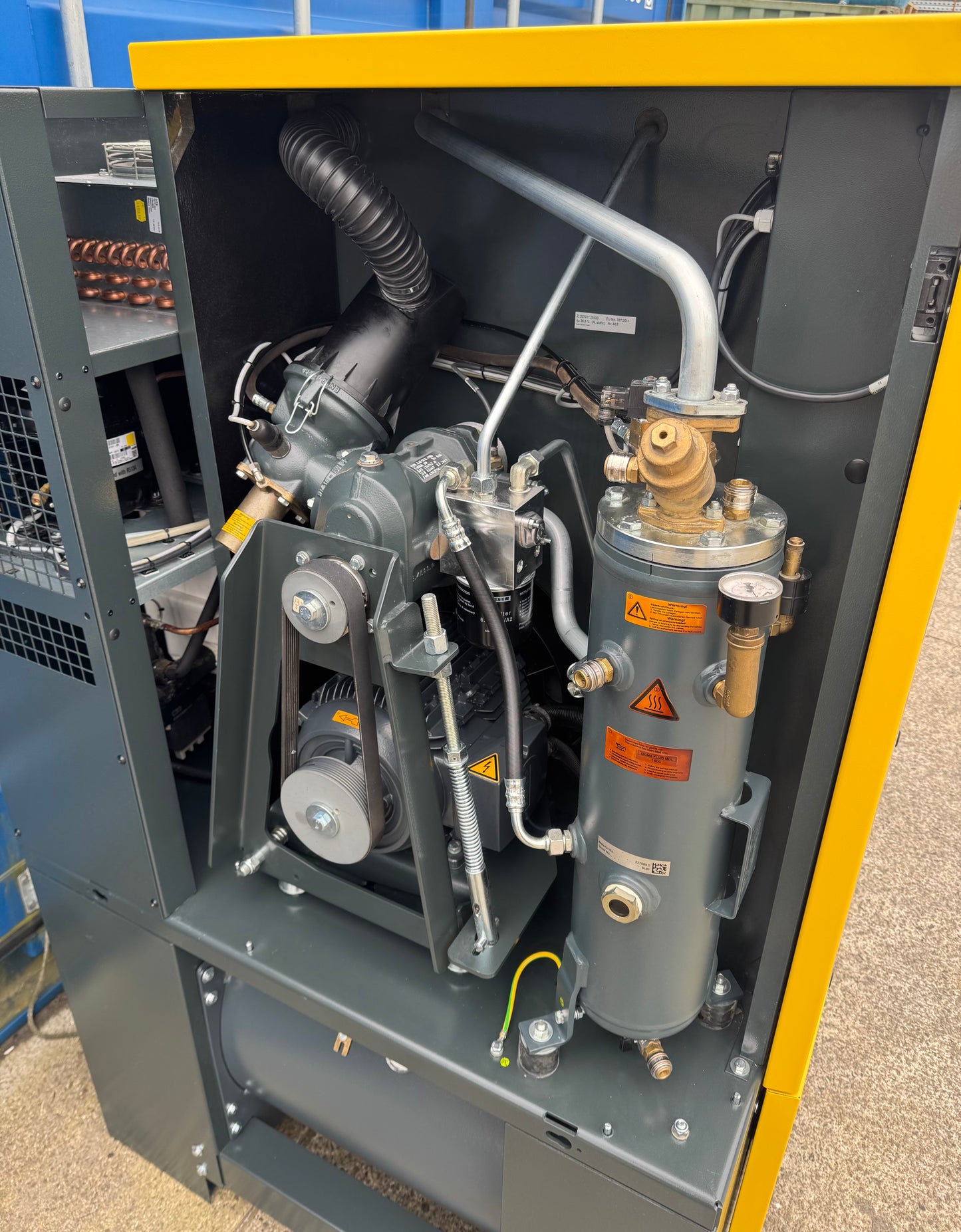 HPC / Kaeser Aircenter 25 Rotary Screw Compressor + Dryer 15Kw, 20Hp, 88.28cfm