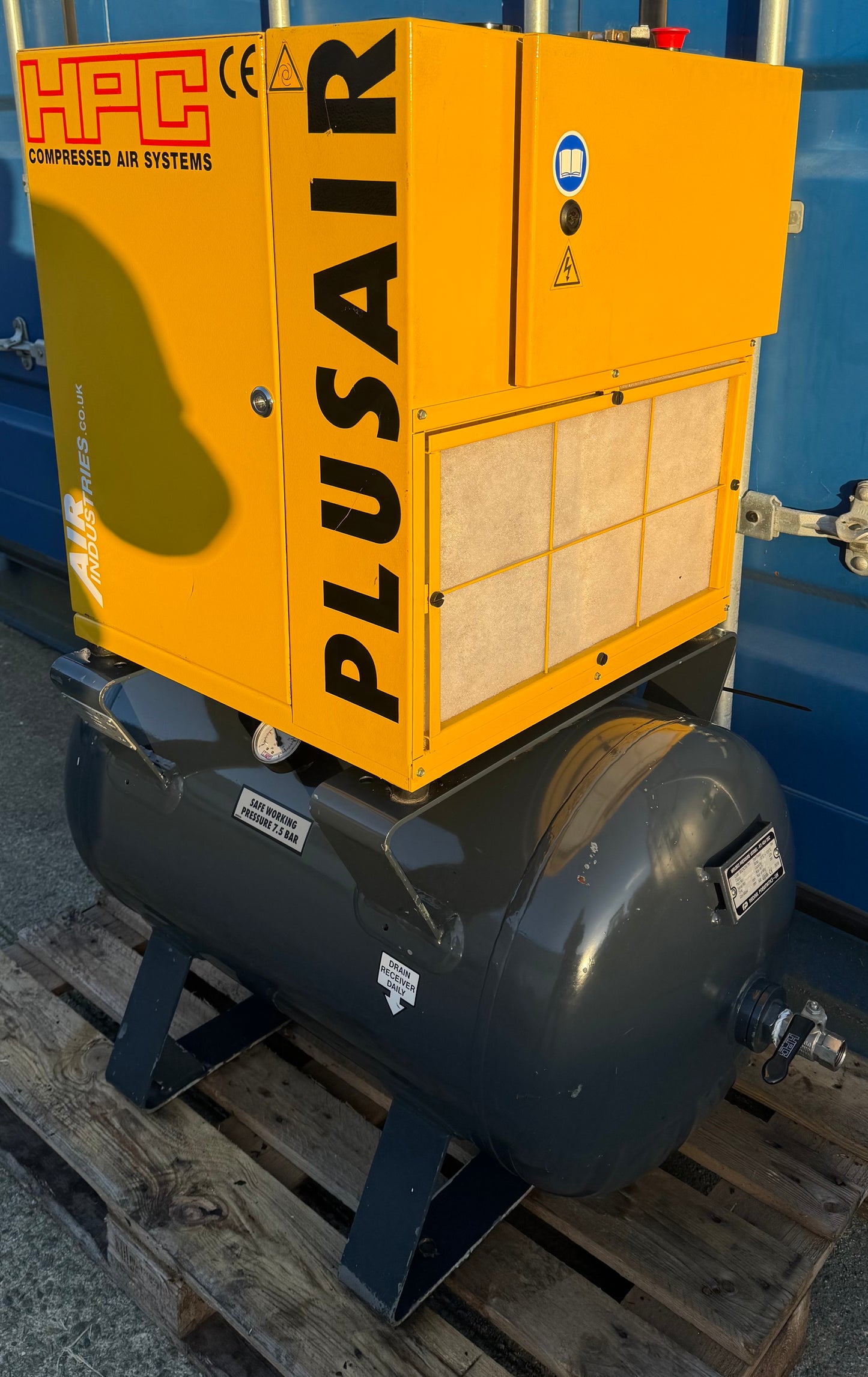 HPC / Kaeser SX6 Receiver Mounted Rotary Screw Compressor (4.0kW, 5.5HP, 21CFM)