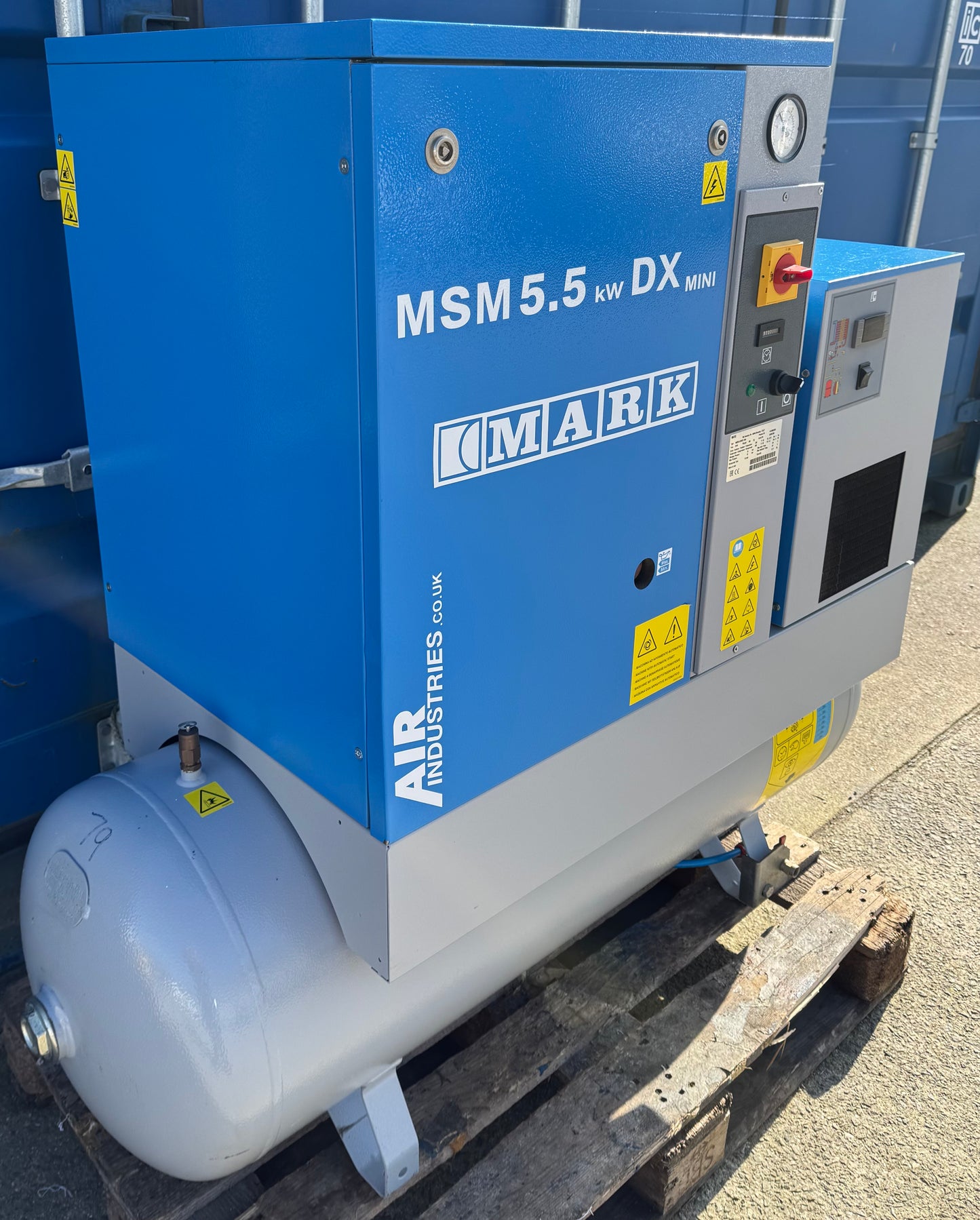 Mark MSM5.5 Receiver Mounted Rotary Screw Compressor With Dryer!
