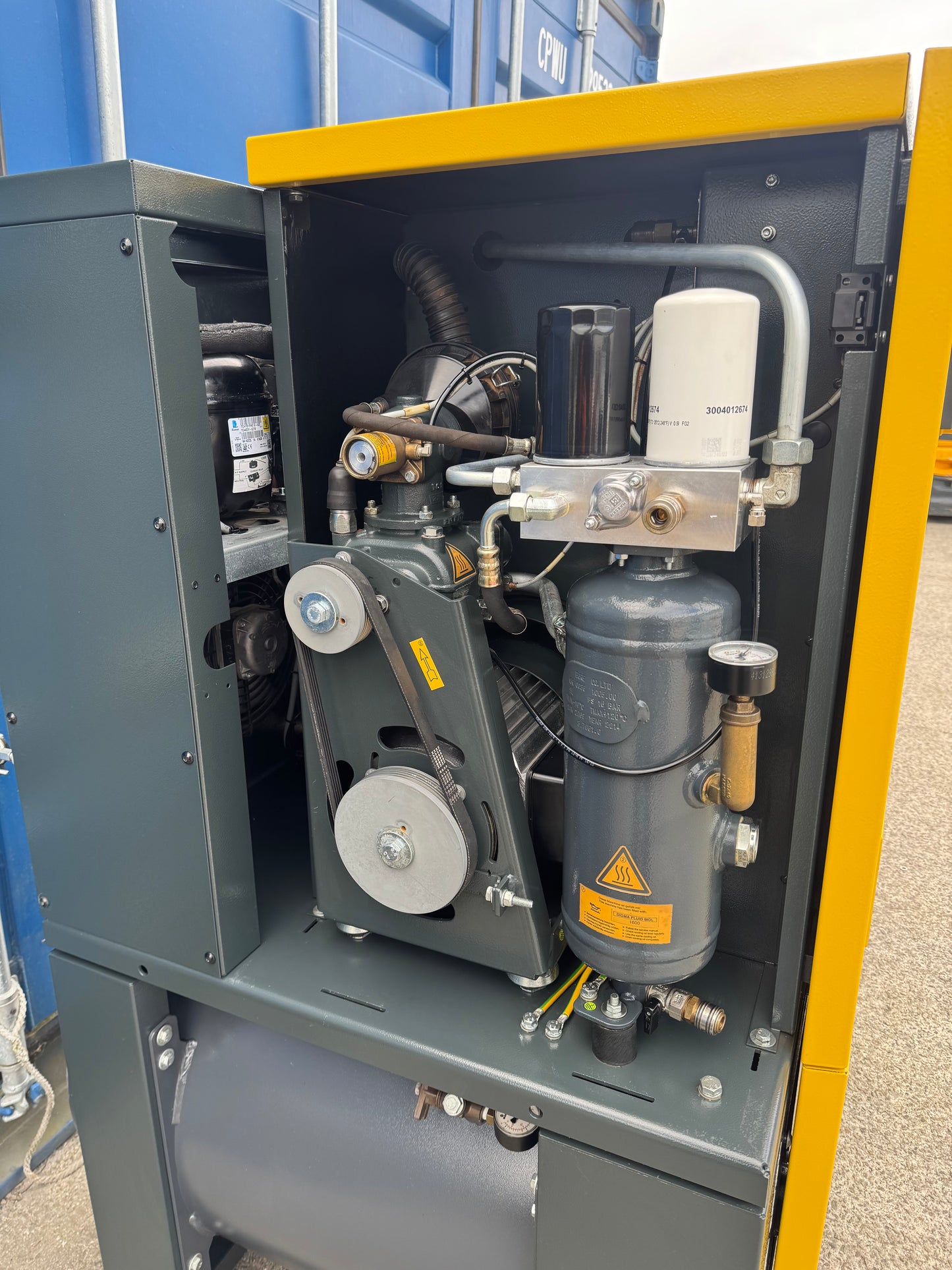 Kaeser Aircenter 8 Rotary Screw Compressor + Receiver + Dryer (5.5kW, 28CFM)