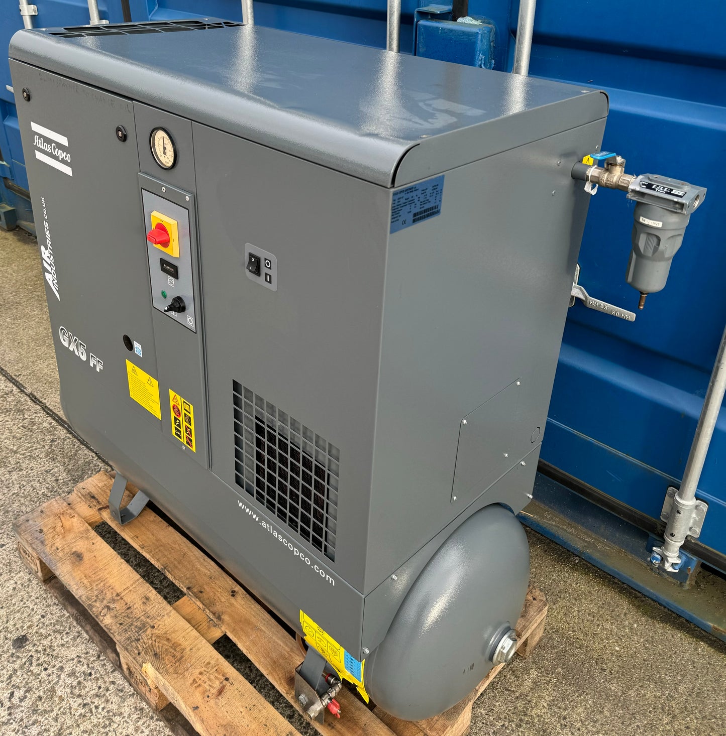 Atlas Copco GX5FF Receiver Mounted Rotary Screw Compressor With Dryer!