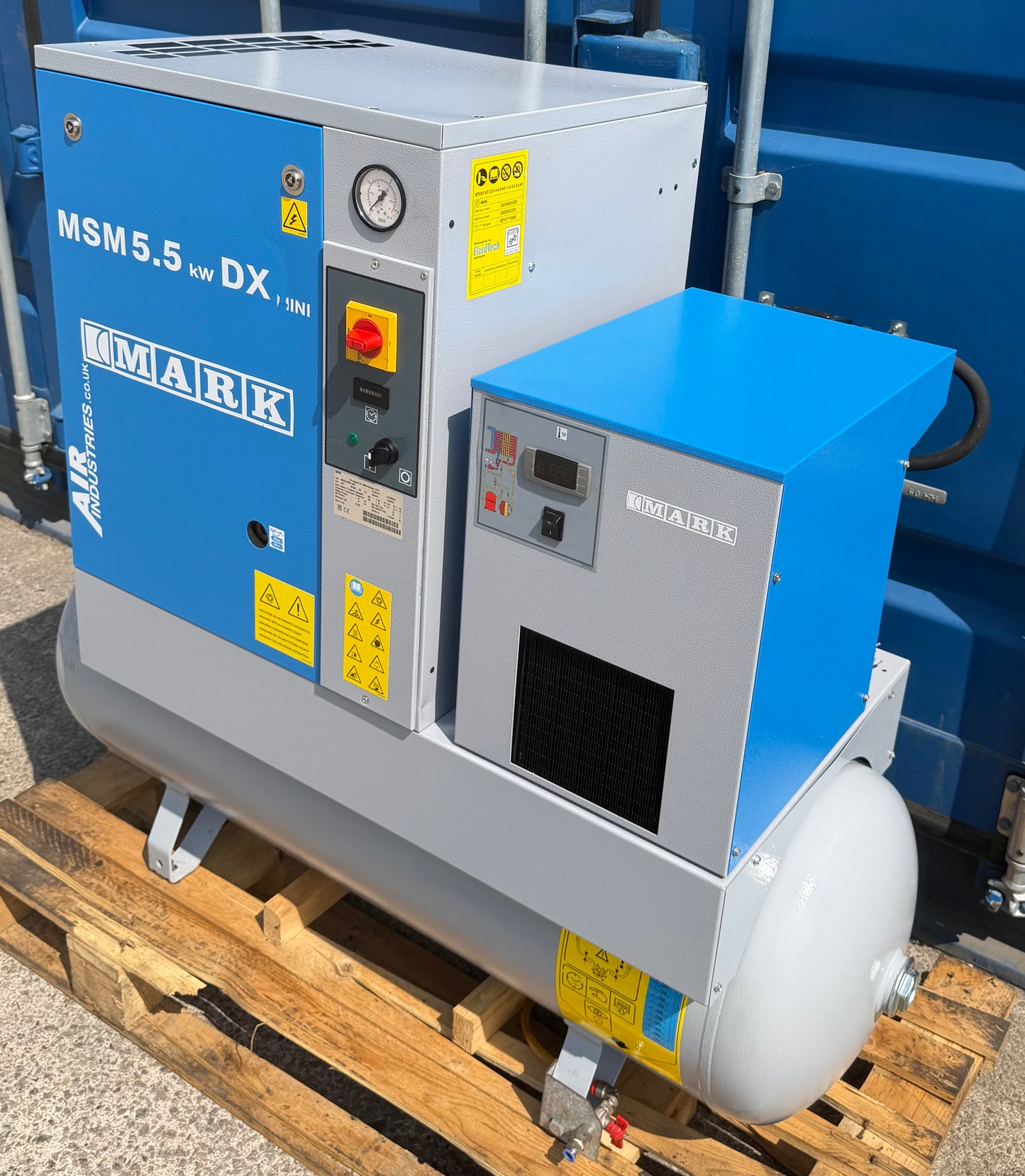 Mark MSM5.5 Receiver Mounted Rotary Screw Compressor With Dryer!
