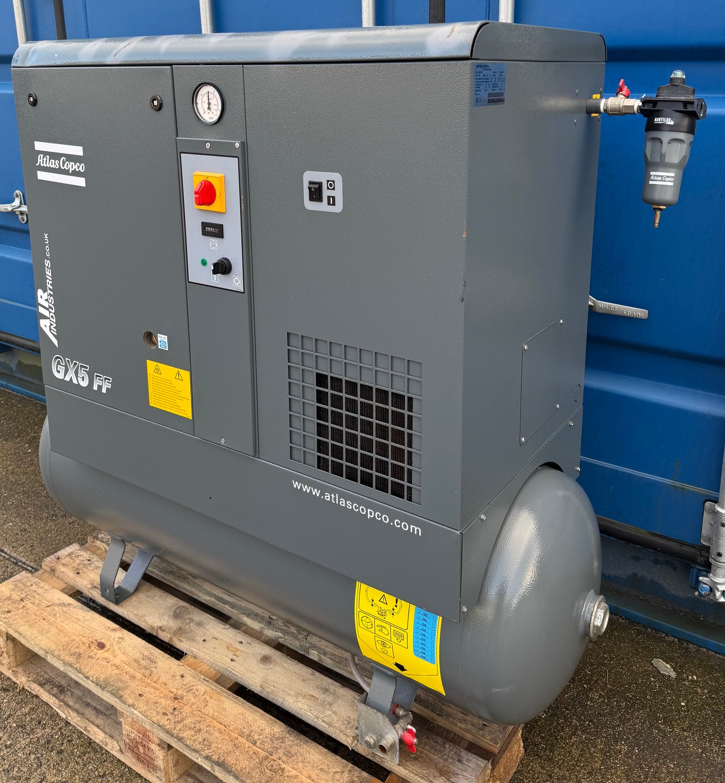 Atlas Copco GX5FF Receiver Mounted Rotary Screw Compressor With Dryer!