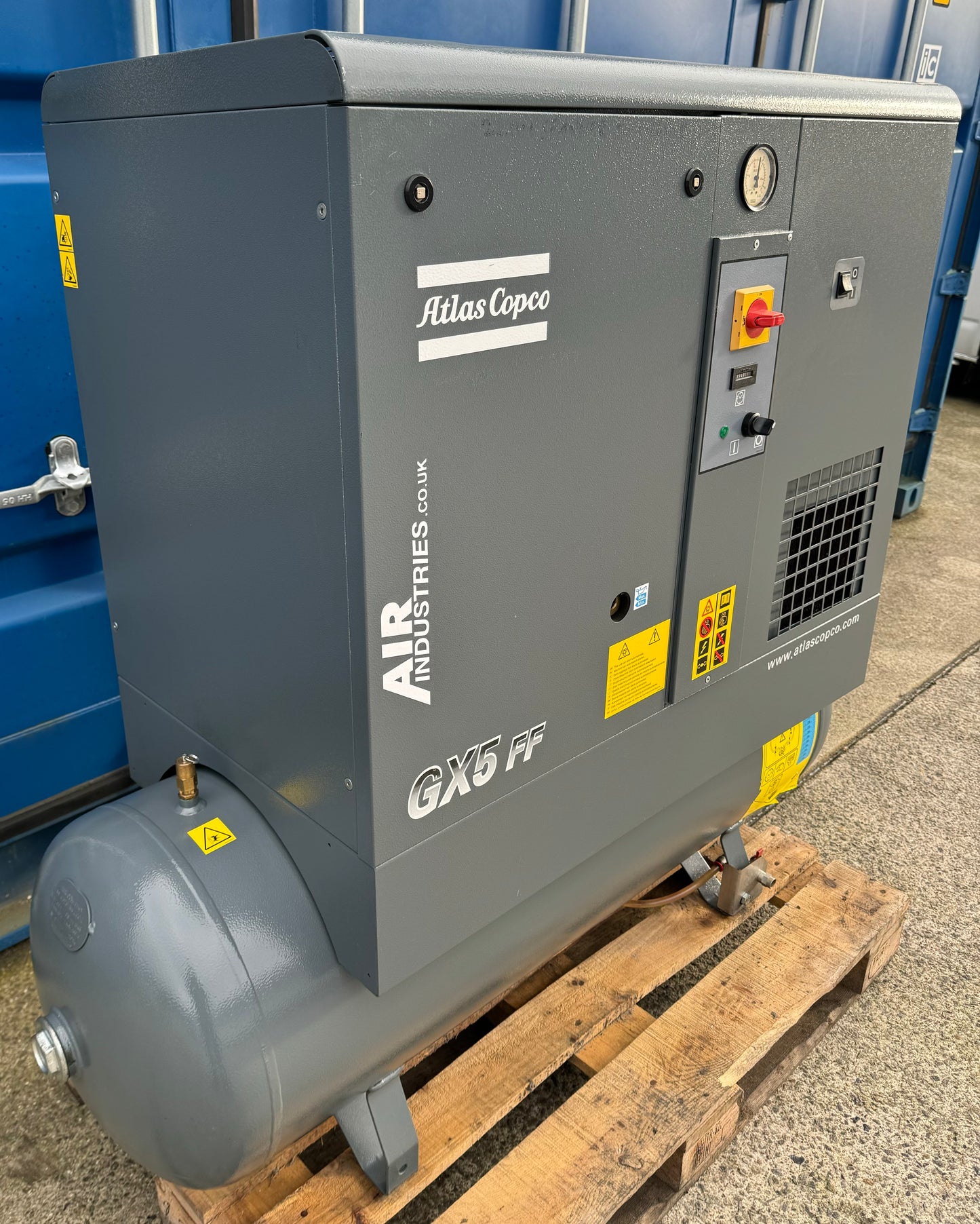 Atlas Copco GX5FF Receiver Mounted Rotary Screw Compressor With Dryer!