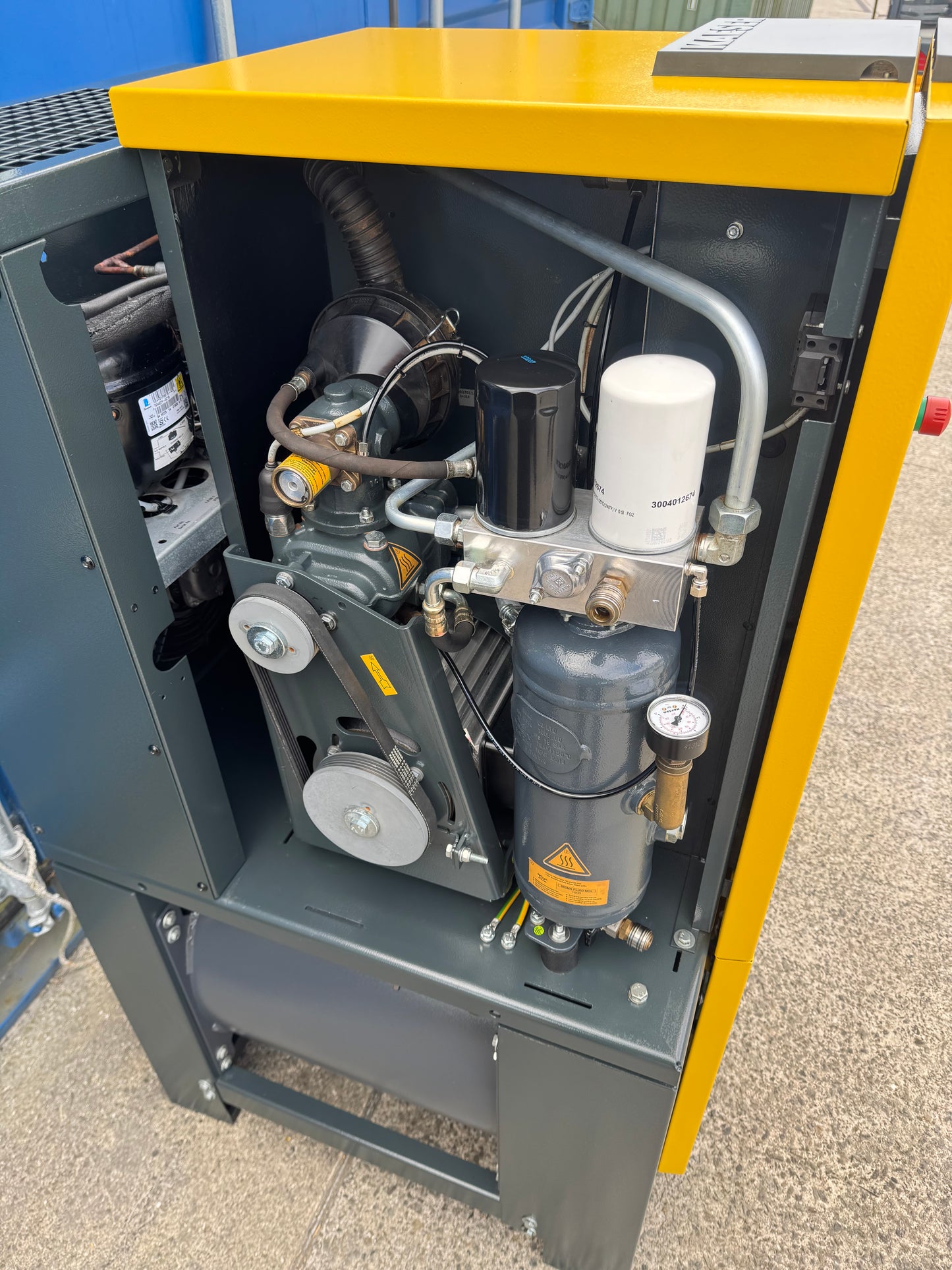 Kaeser Aircenter 8 Rotary Screw Compressor + Receiver + Dryer (5.5kW, 28CFM)