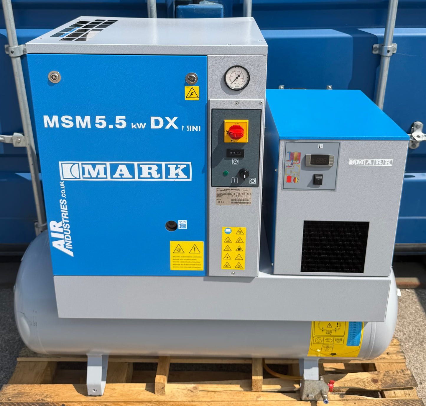 Mark MSM5.5 Receiver Mounted Rotary Screw Compressor With Dryer!