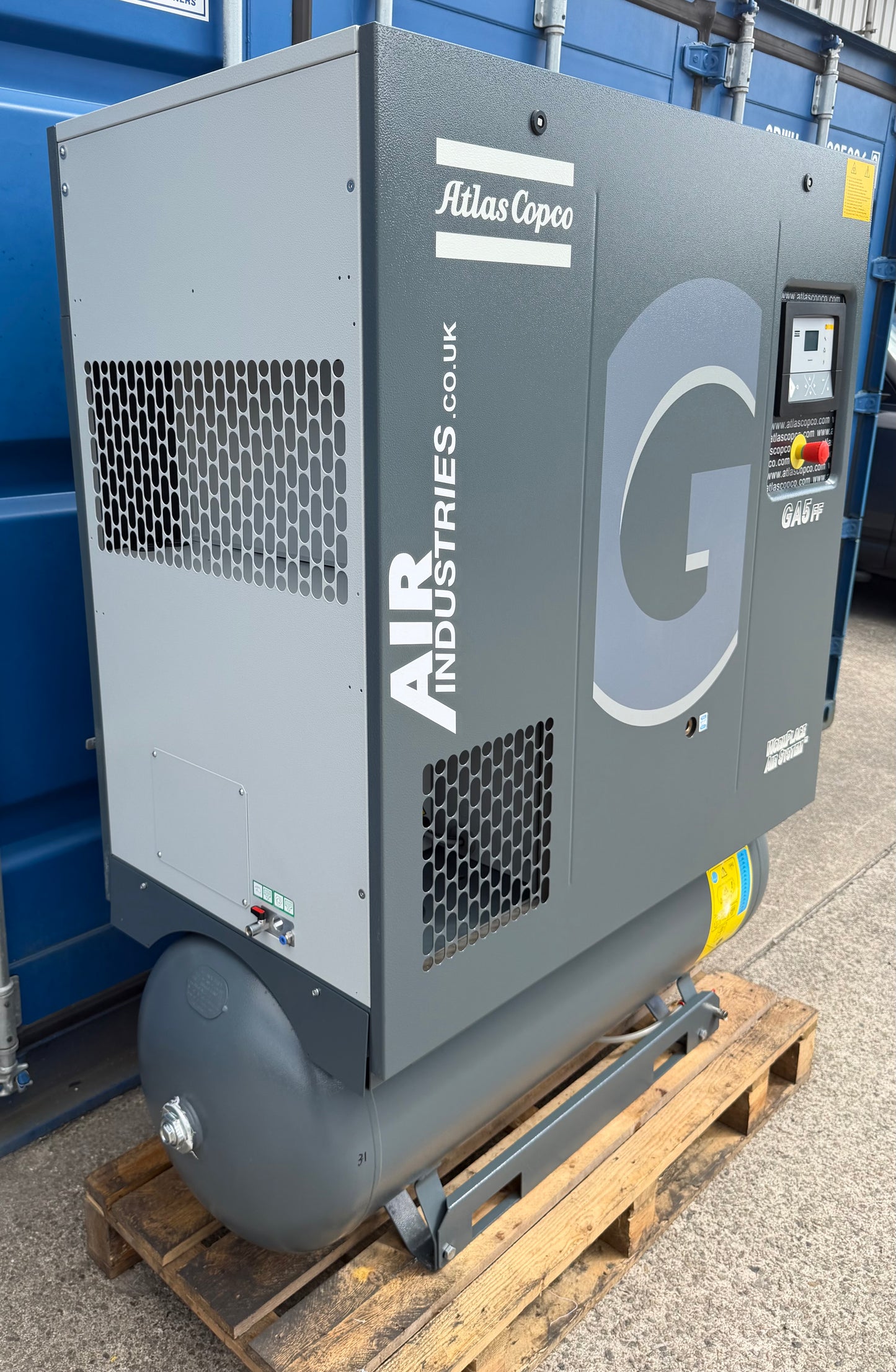 Atlas Copco GA5FF Receiver Mounted Rotary Screw Compressor + Dryer (32Cfm)