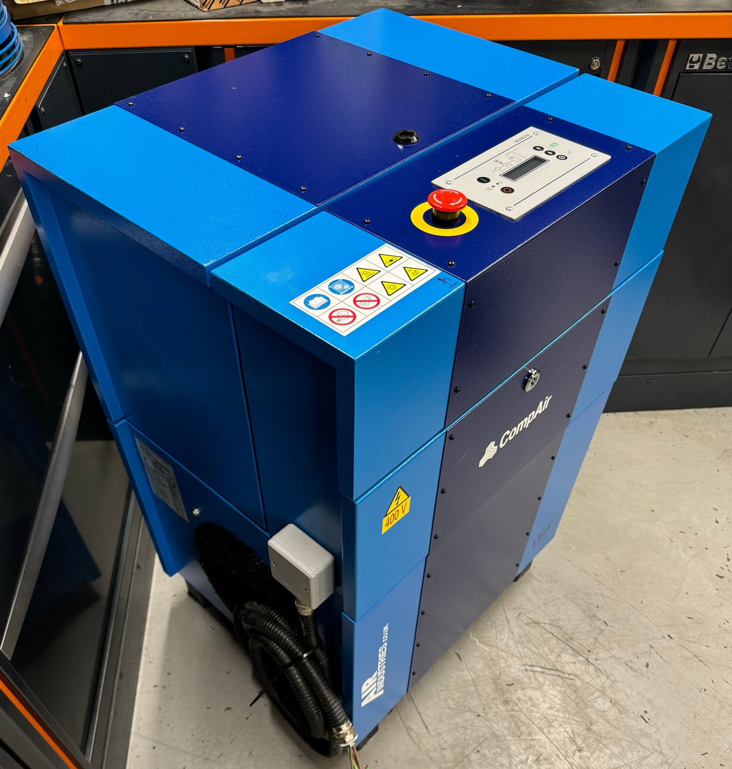 Compair L07 Floor Mounted Rotary Screw Compressor (7.5Kw, 46CFM)