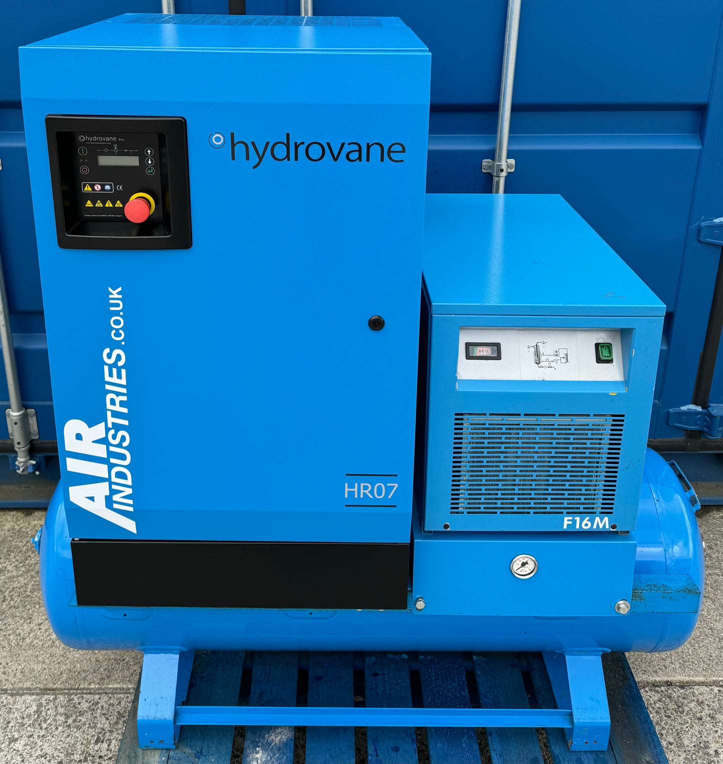 Hydrovane HR07AERD Receiver Mounted Rotary Vane Compressor + Dryer (7.5Kw, 44Cfm)