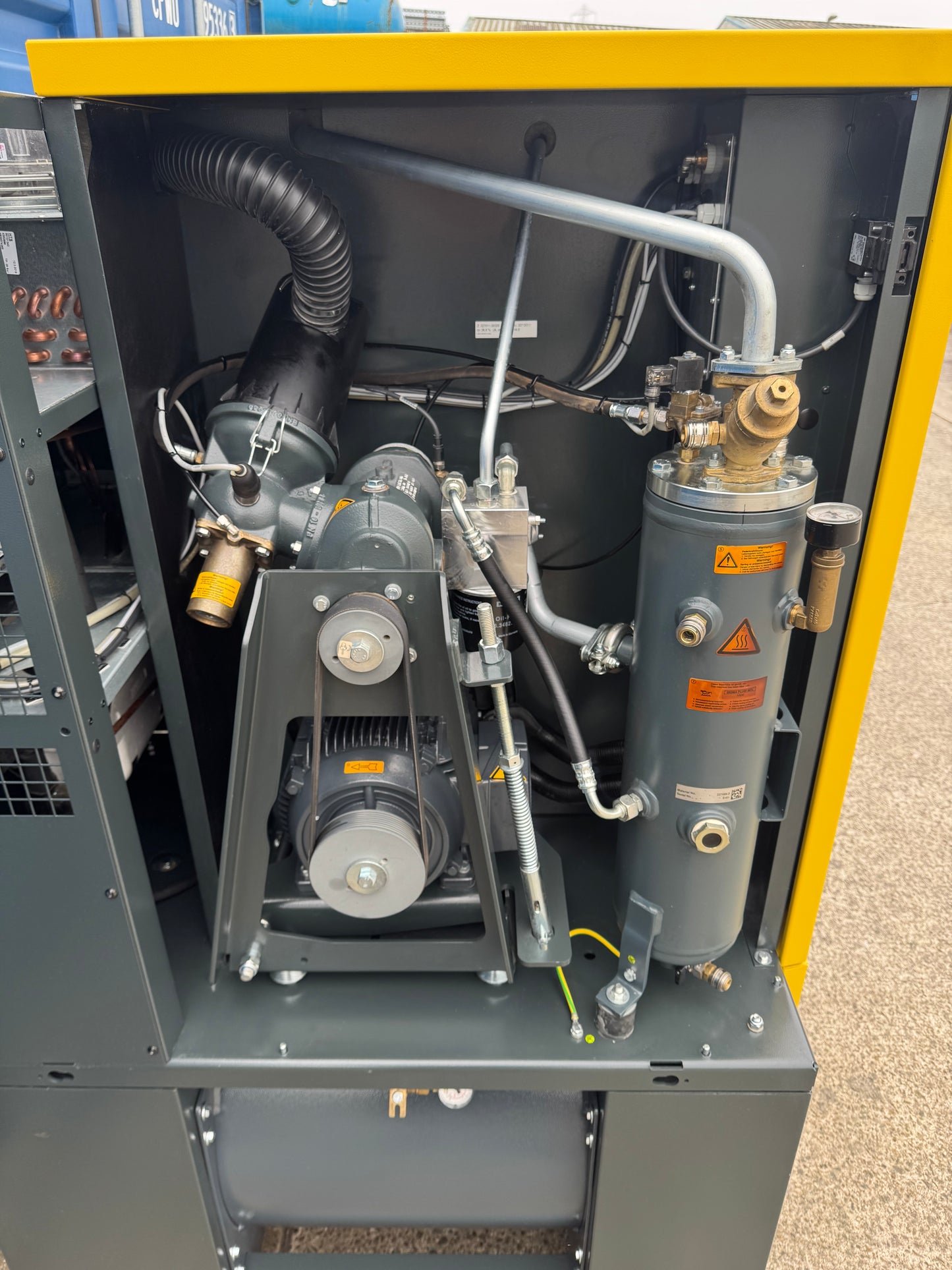 HPC / Kaeser Aircenter 25 Rotary Screw Compressor + Dryer 15Kw, 20Hp, 88.28cfm