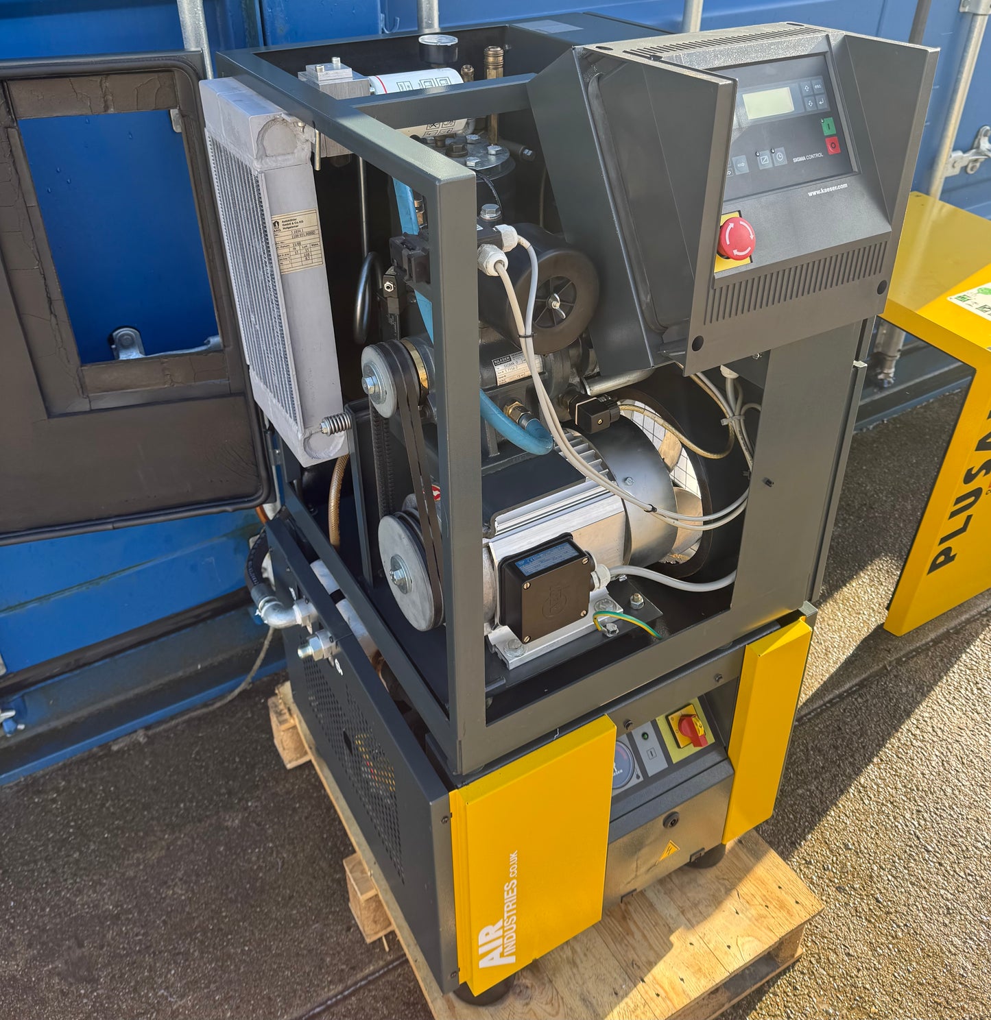 Kaeser Airtower 8 Rotary Screw Compressor + Dryer (28.8CFM, 8Bar, 5.5Kw)