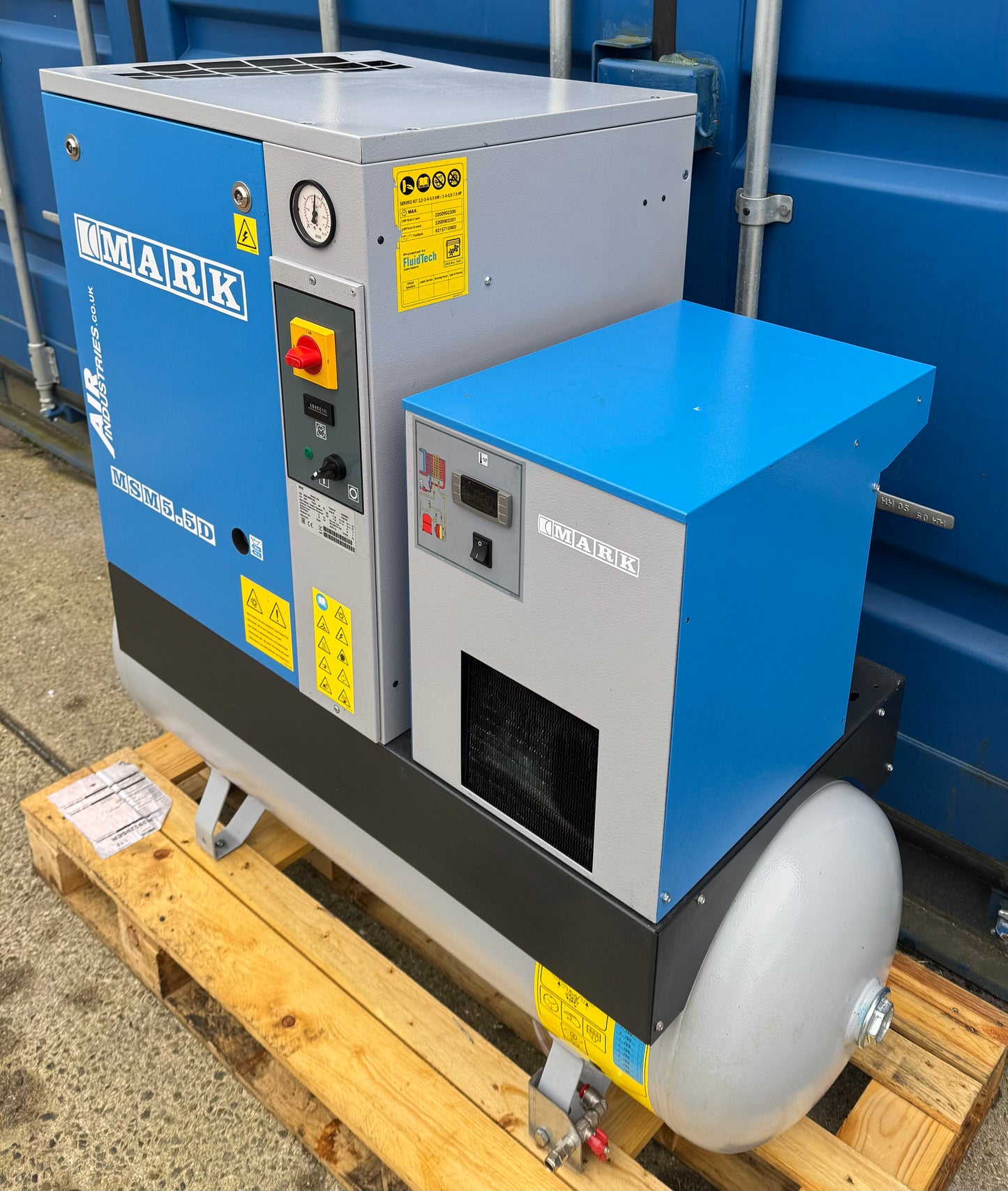 Mark MSM5.5 Receiver Mounted Rotary Screw Compressor With Dryer!