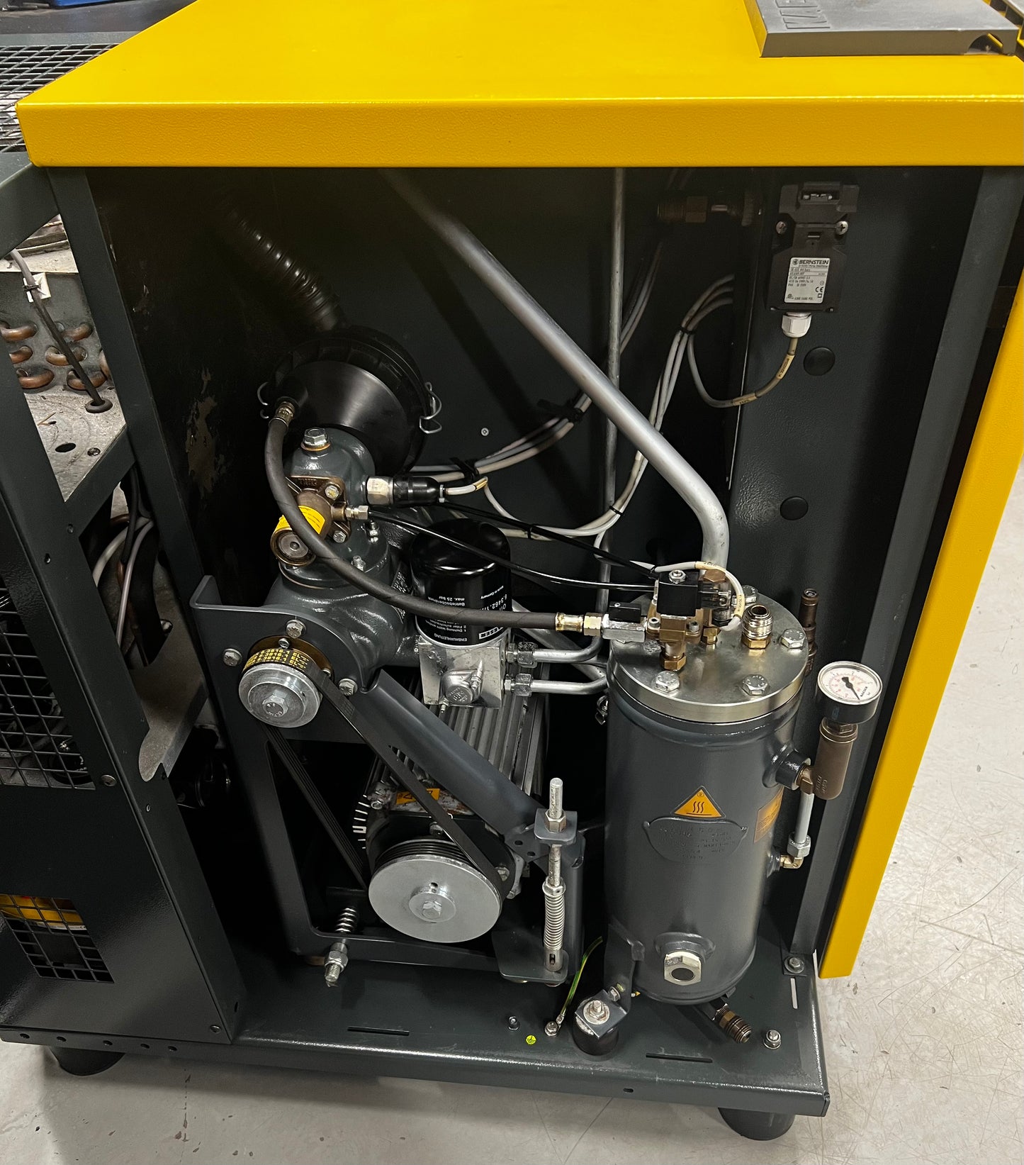 HPC / Kaeser SM12T Floor Mounted Rotary Screw Compressor + Dryer (7.5K ...