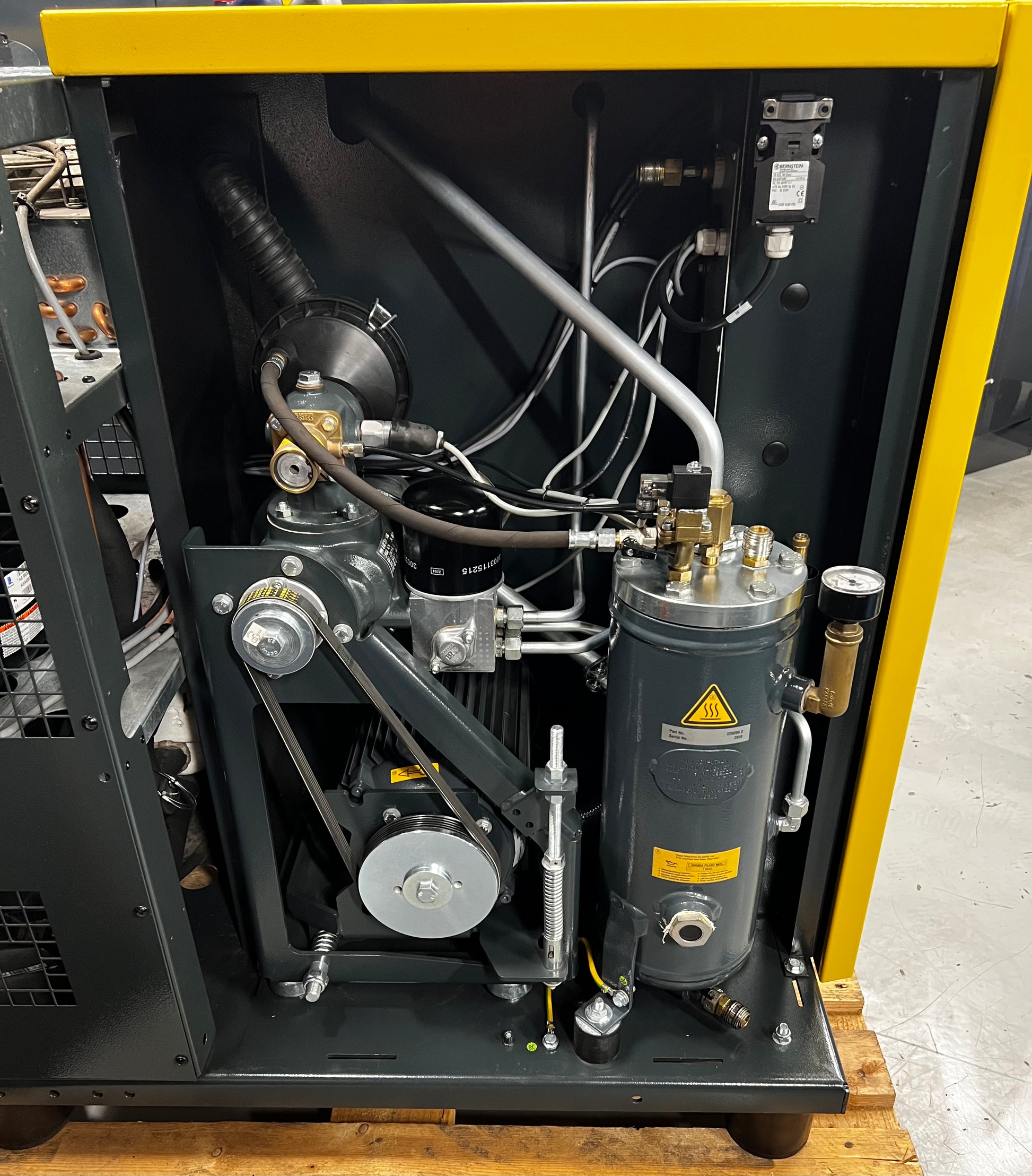 HPC / Kaeser SM12T Floor Mounted Rotary Screw Compressor + Dryer (7.5K ...