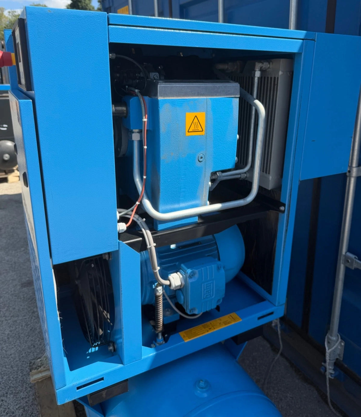Boge C9DR-270 Receiver Mounted Rotary Screw Compressor + Dryer (42Cfm, 7.5Kw)