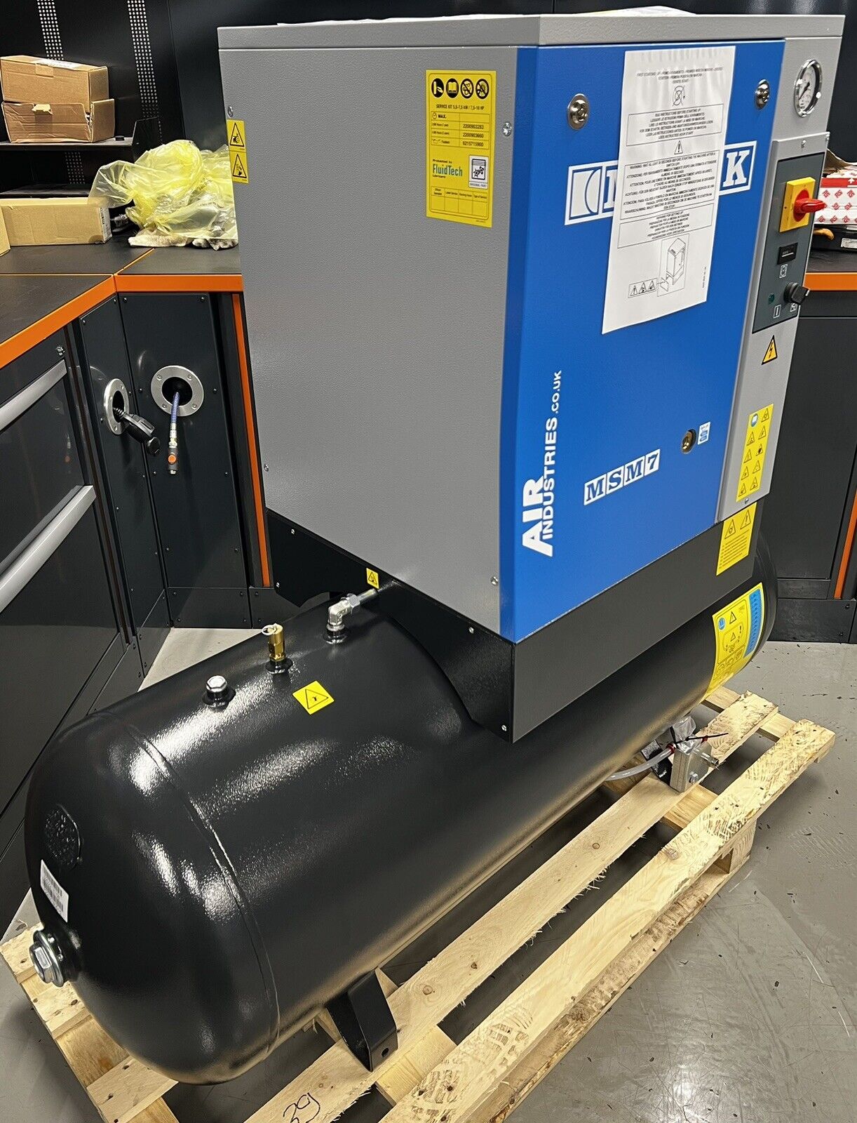 MARK MSM7 270L Receiver Mounted Rotary Screw Compressor (34.7CFM, 7.5KW)